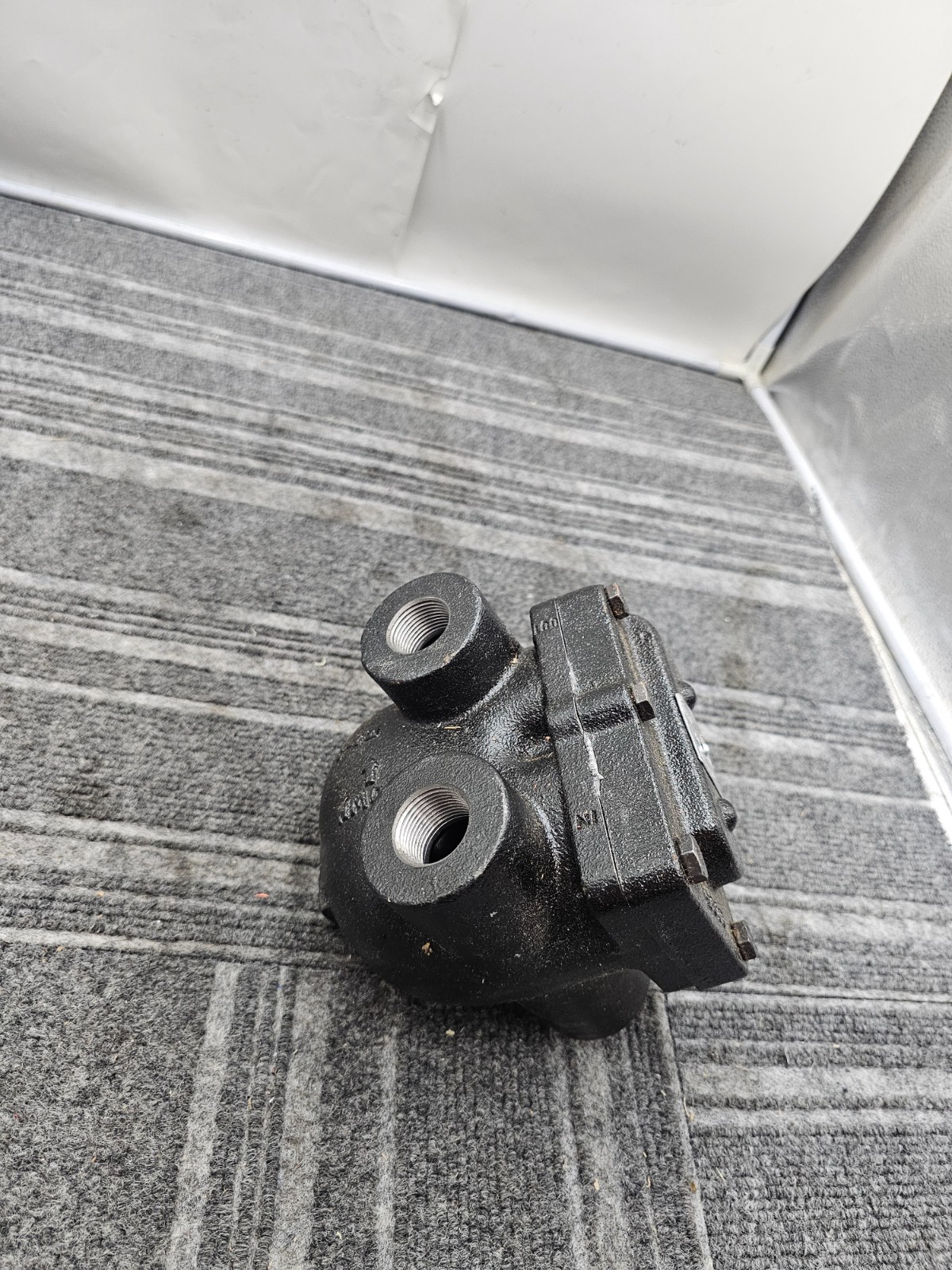 BELL & GOSSETT FT075H-3 Steam Float & Thermostatic Trap Cast Iron 75 psi