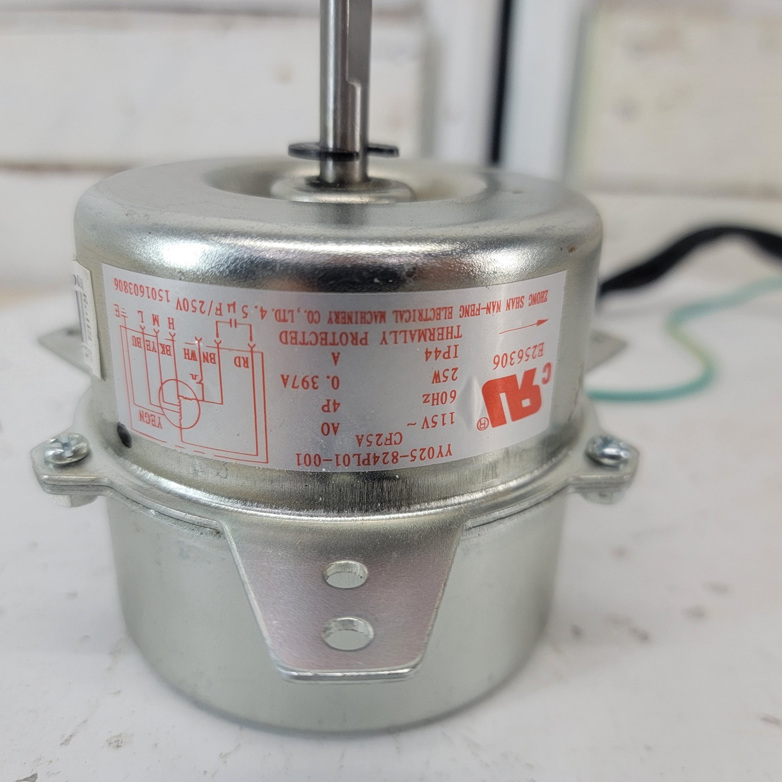 Dehumidifier Fan Motor YY025-824PL01-001 115V 25W w/ Blower Wheel & Harness Test