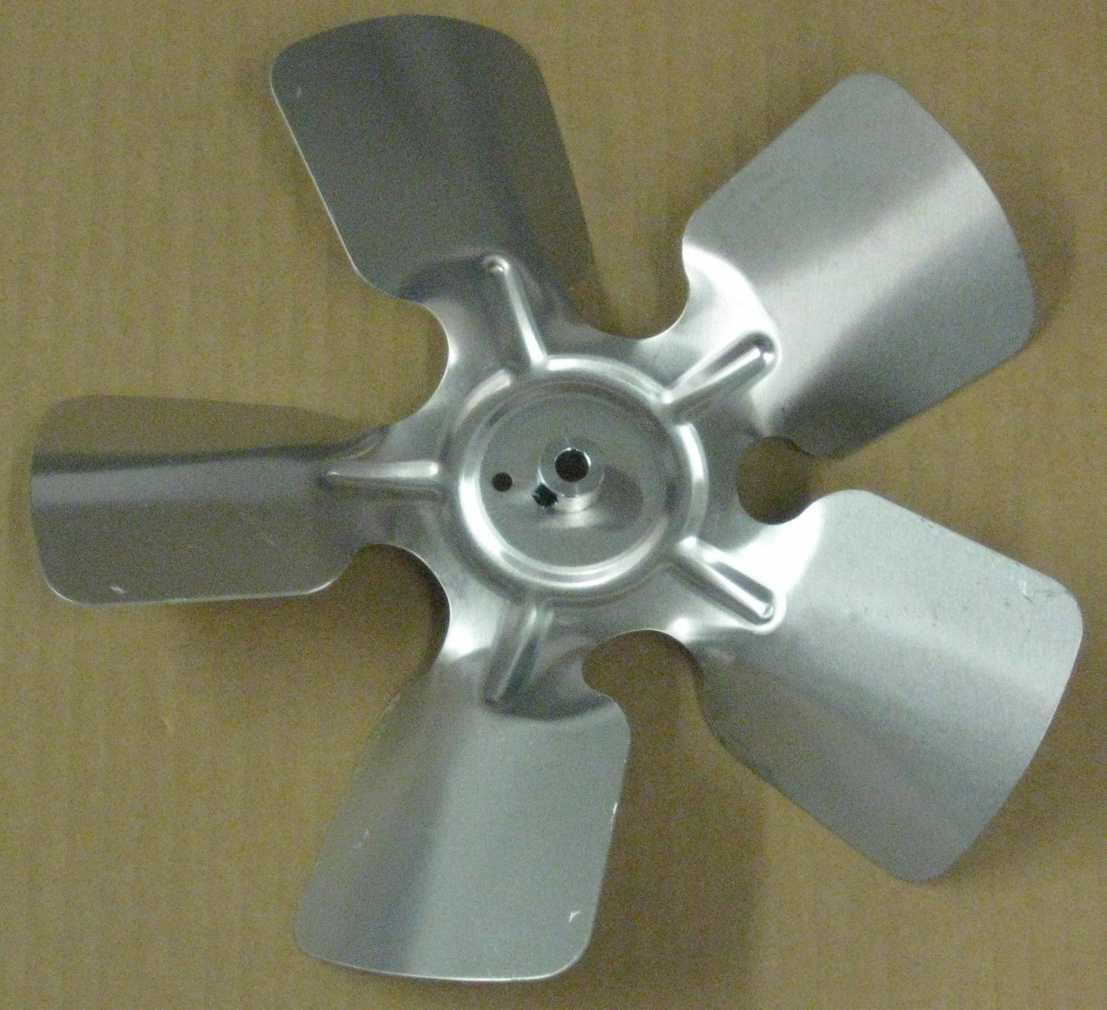 A61312 Metal Fan Blade 10″ Diameter 5 Blades 5/16″ Bore Hub CW 30 Degree Prop