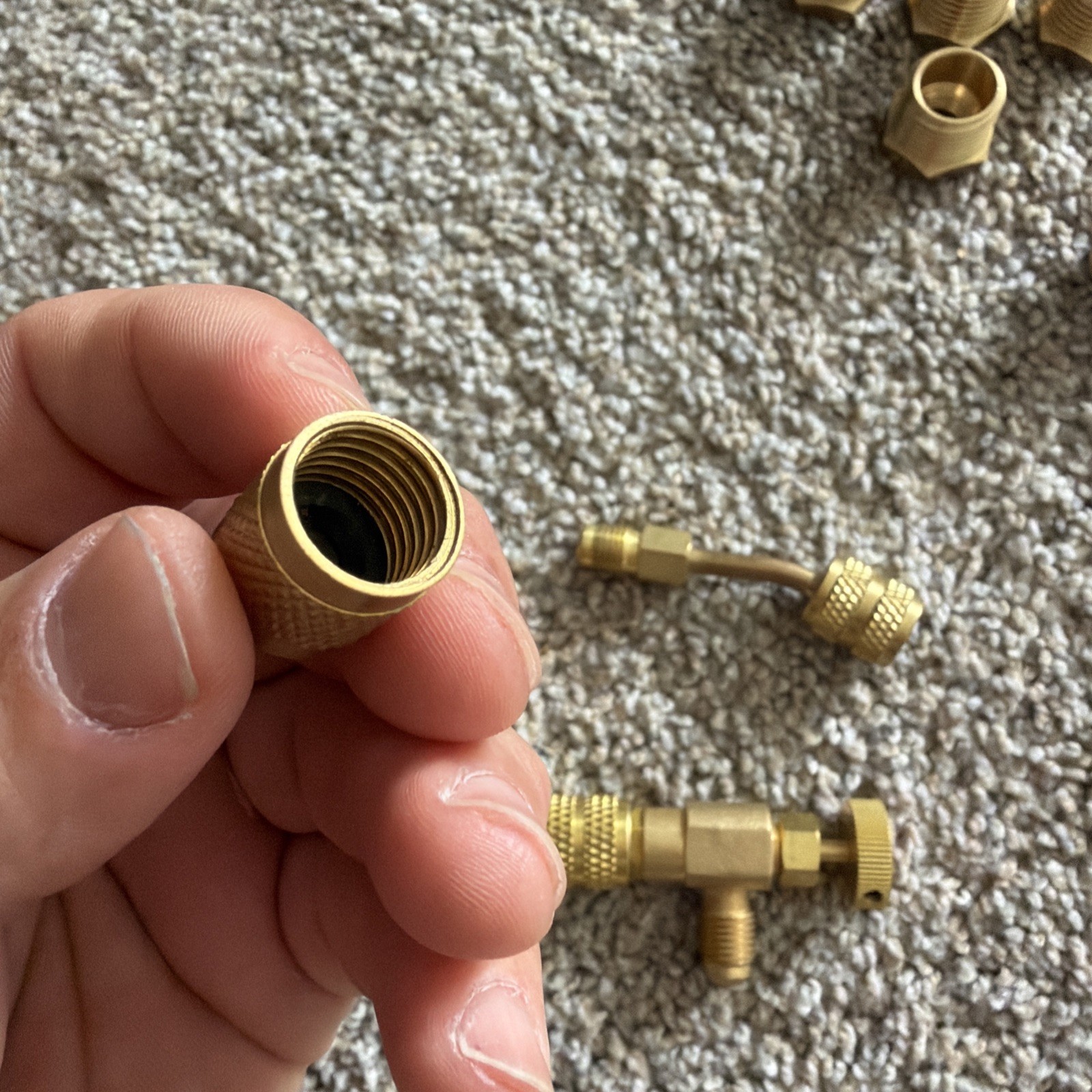 Mini Split Adapter 5/16 to 1/4 SAE Flare R410A Brass for HVAC Manifold Gauge