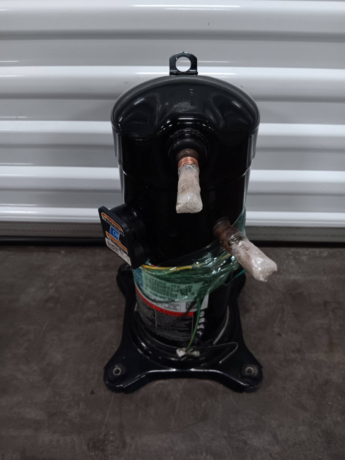 Copeland 2.5 Ton Scroll Compressor ZP31K5E-PFV-130 R410A 220V 1 PH used (S8T5)