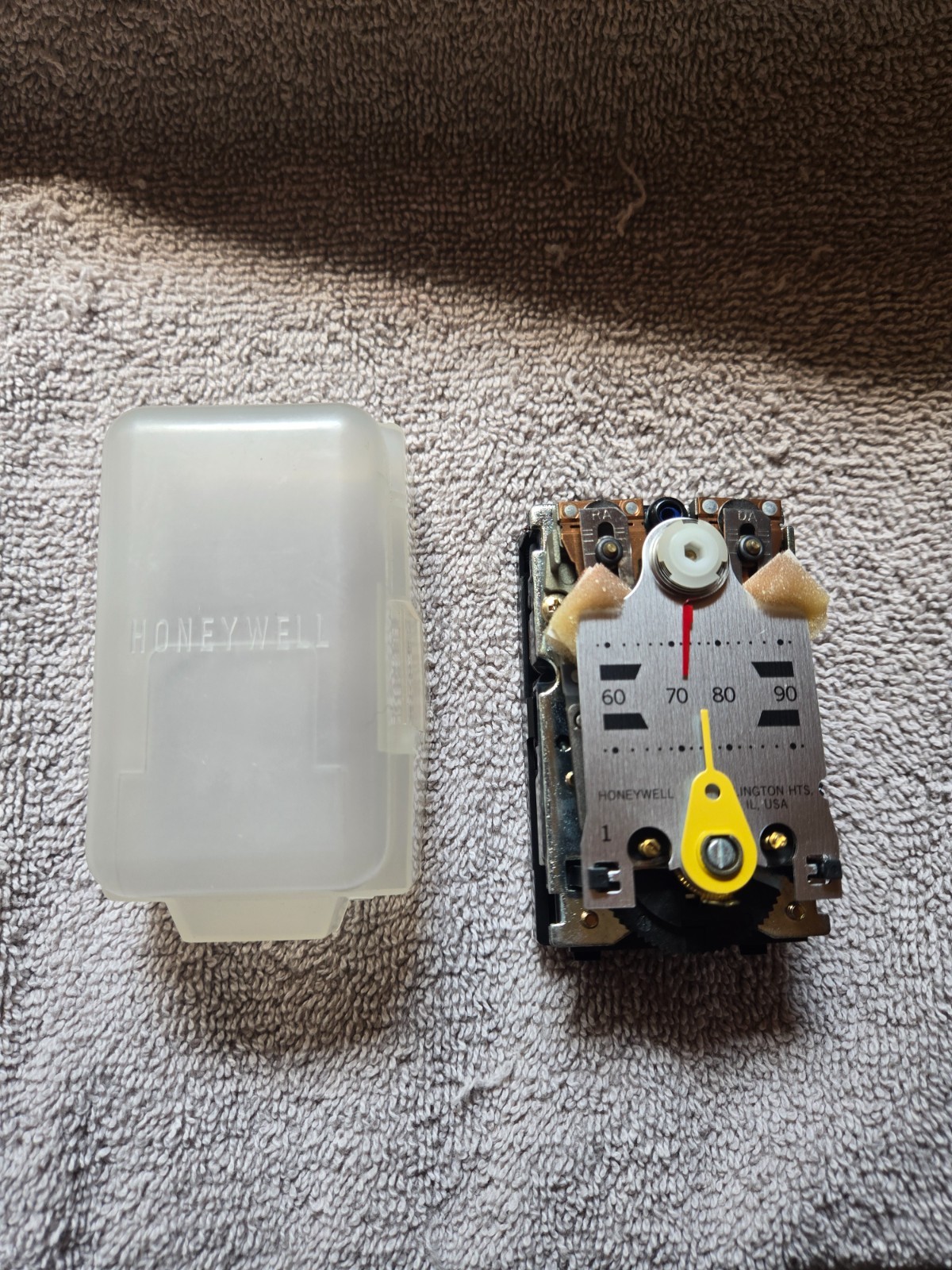 Honeywell TP 972A 2036 pneumatic thermostat reverse acting