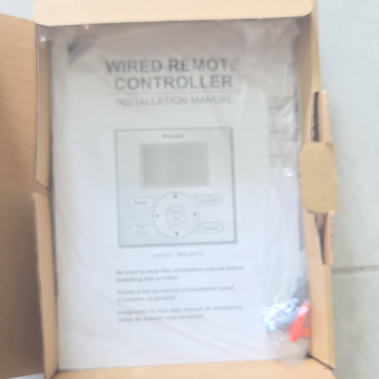 Daikin BRC1E73 Wired Remote Controller Thermostat, White, Installation Manual