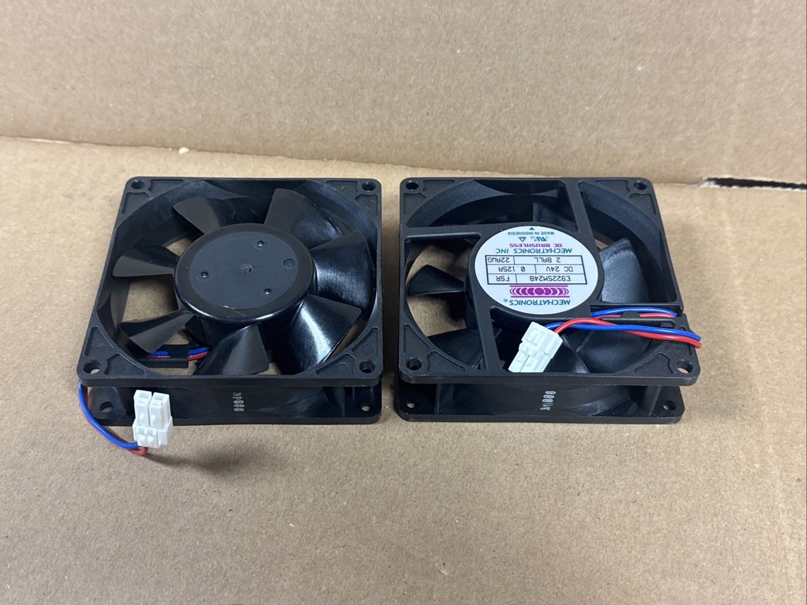 NEW LOT (2) Mechatronics E9225M24B FSR DC Brushless Fan 24V 0.125A FAST SHIPPING