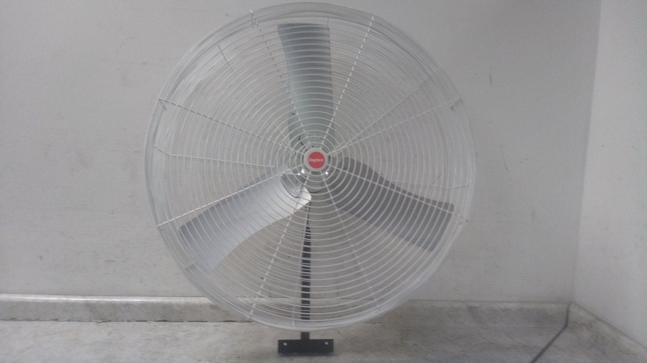 Dayton 484X59 1/2 HP 825 RPM 115VAC 36 In Blade Dia Guard-Mounted Exhaust Fan