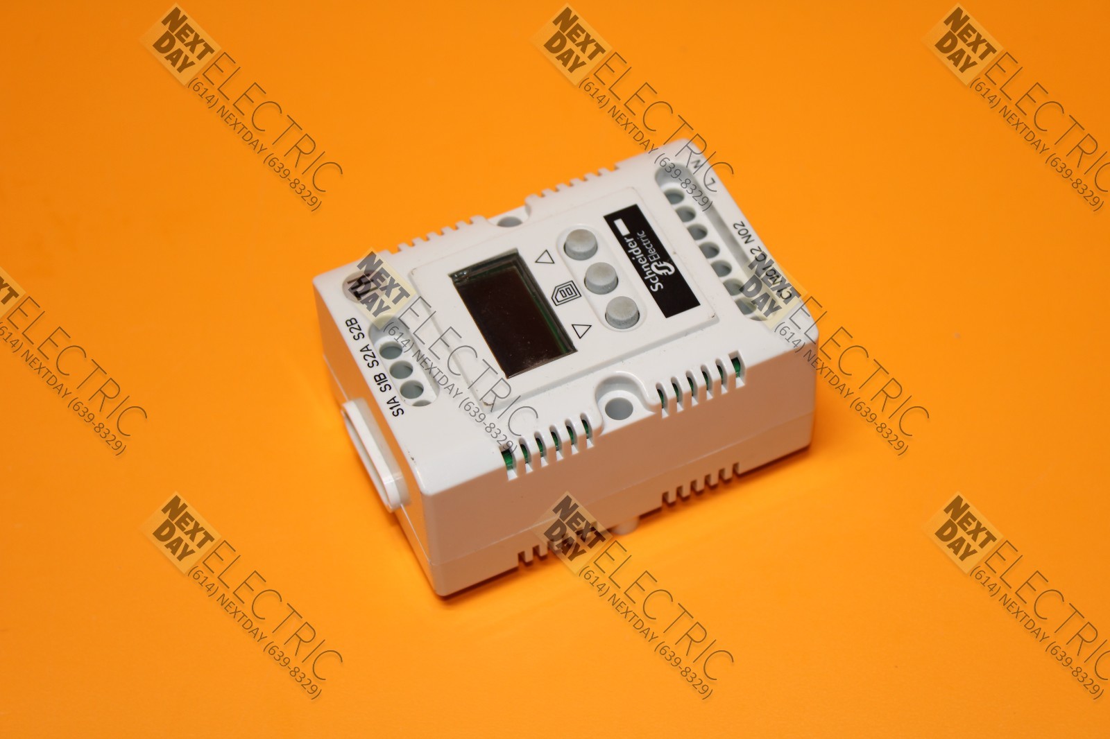 Schneider Electric, NSYCCOTH120VID, Hygrotherm Thermostat 110-120V