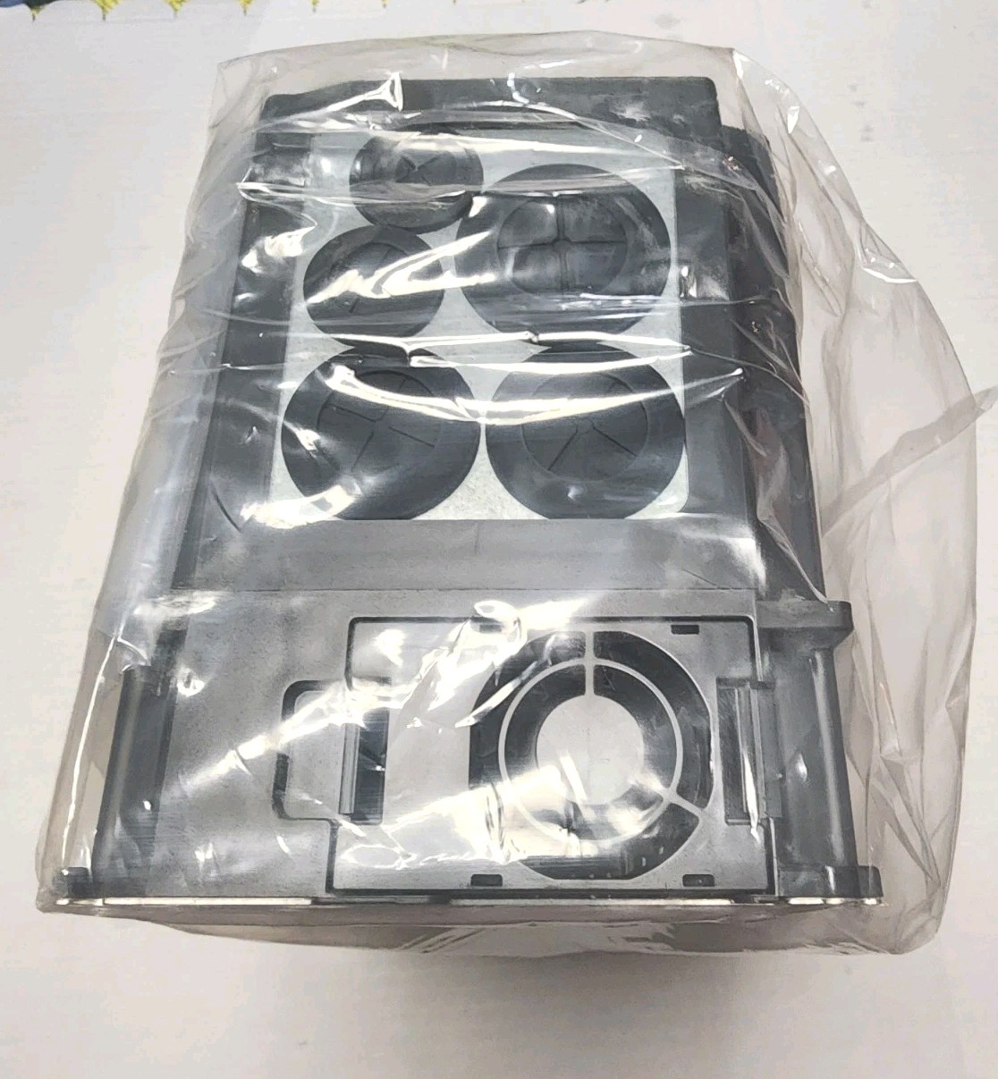 Delta CP2000 VFD075CP43-21 7.5kW 3 Phase Built-in PLC With PID Control