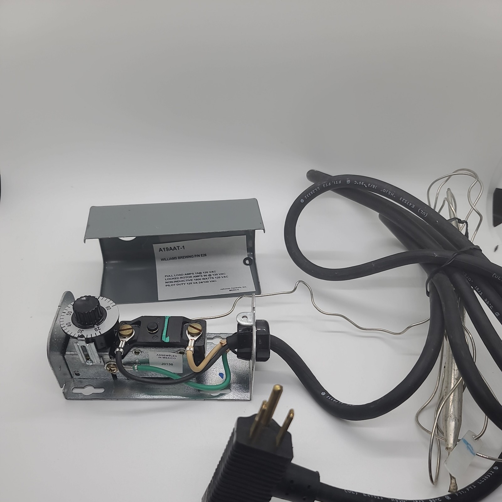 Johnson Controls A19AAT-1 Portable Freezer Temperature Thermostat Controller
