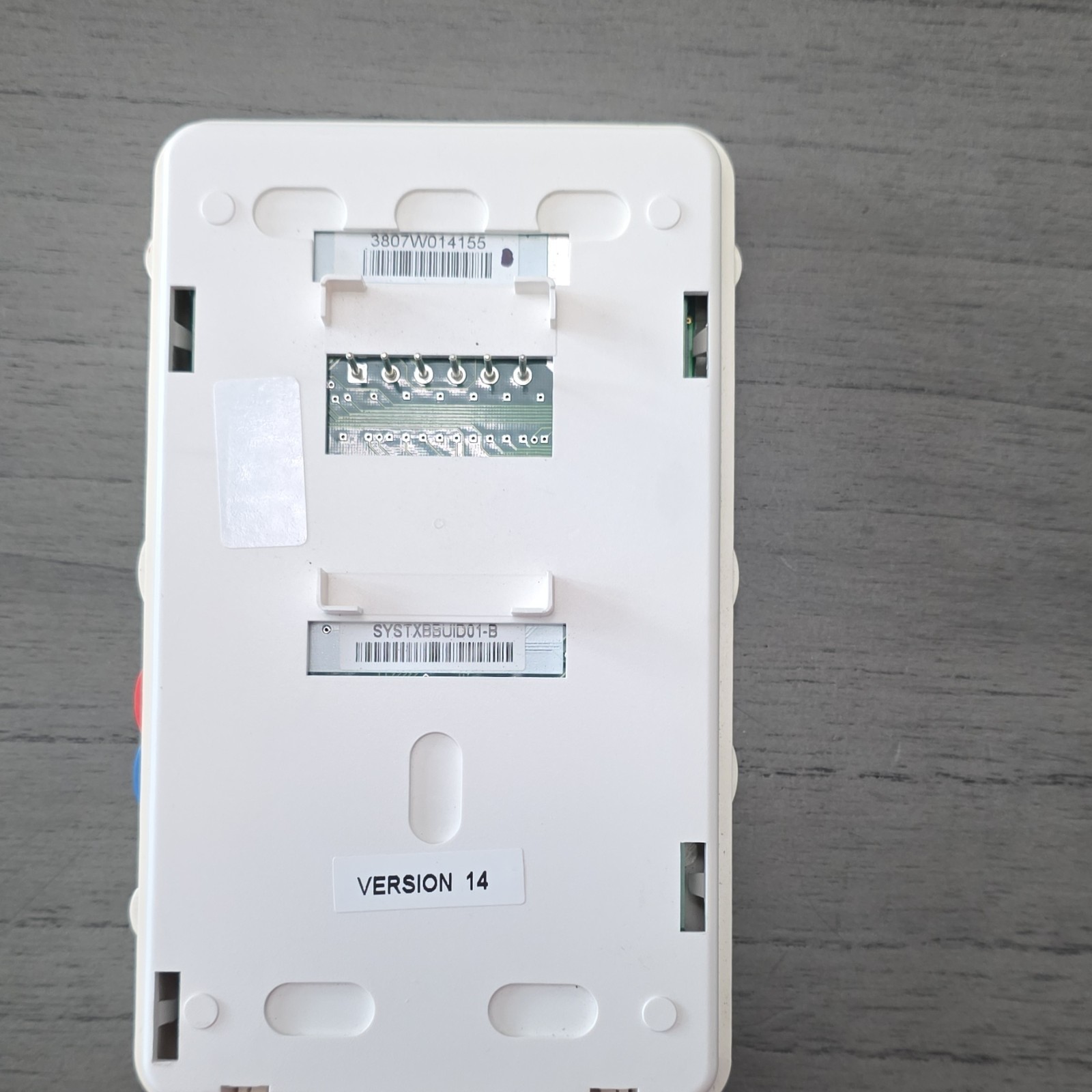 Bryant Evolution System Programmable Thermostat Heat/Cool/Off w/ Plates White