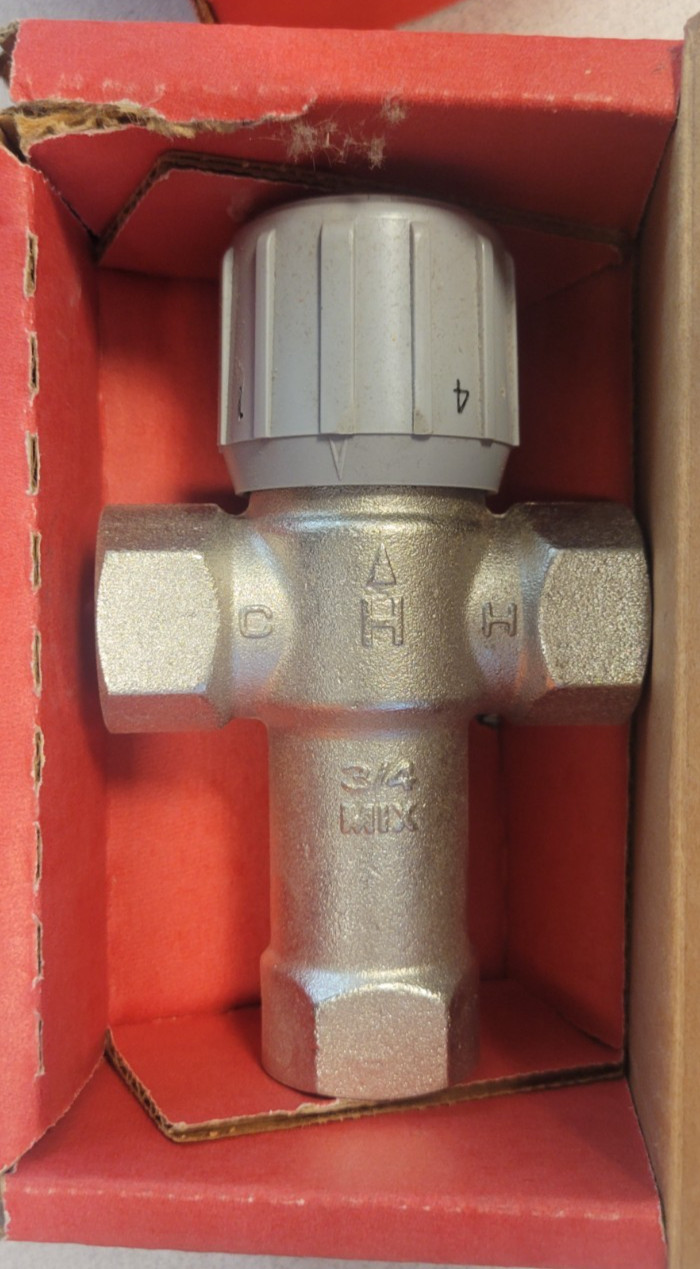 Honeywell AM-1 Series Mixing Valve 3/4″ NPT AM101-1 Thermostatic Mixing Valve