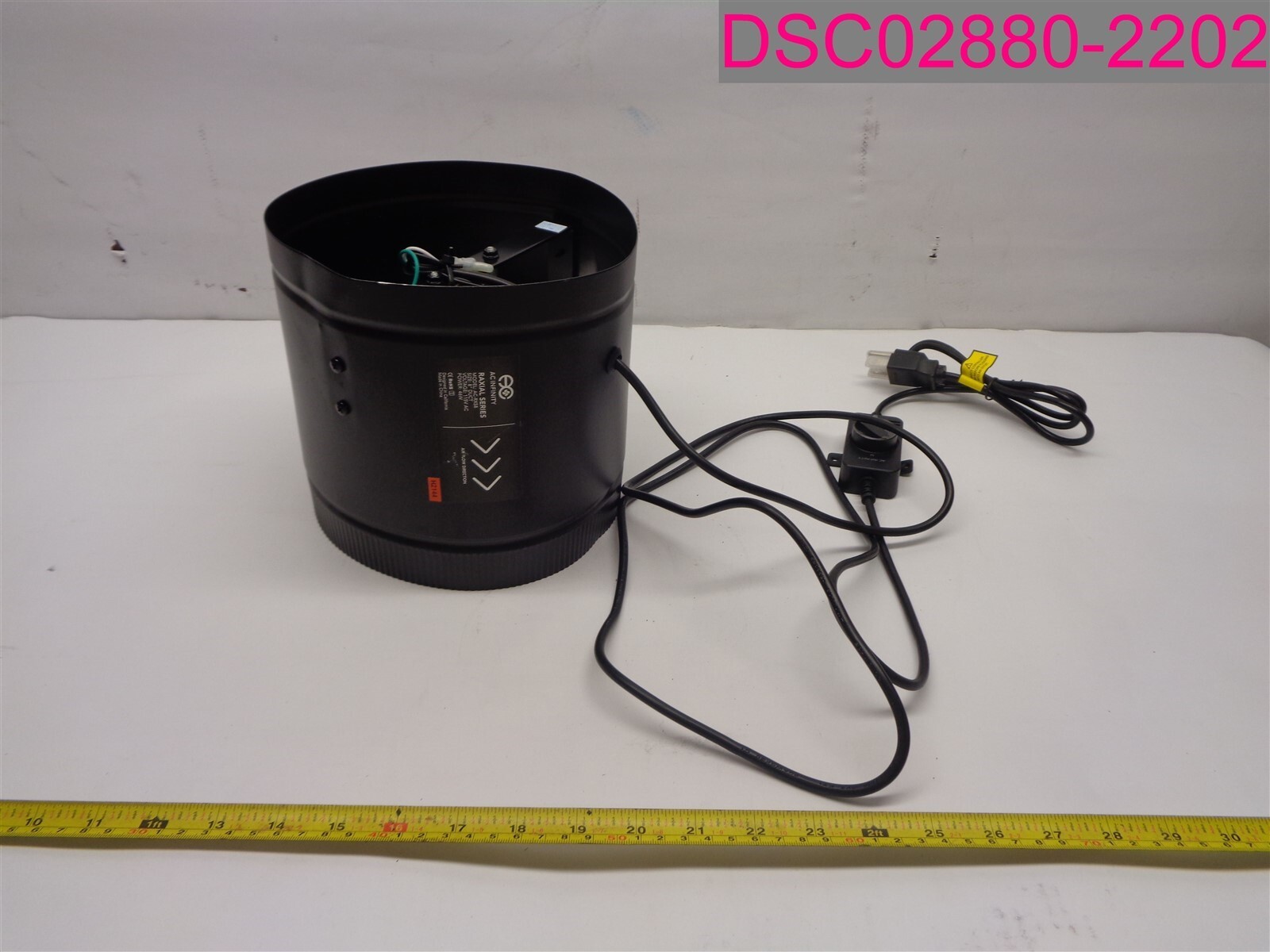 Bent; AC Infinity Raxial Series Booster Fact Duct 8″ AC-RXS8 w/ Speed Controller