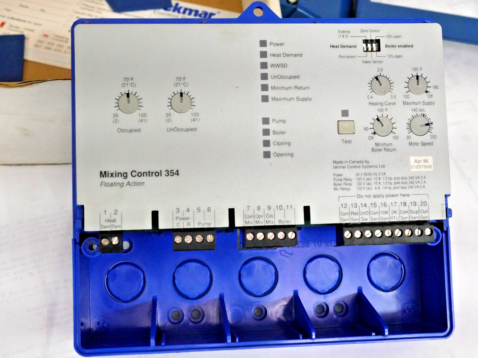 Tekmar 354 Outdoor Reset Mixing Control USED FOR PARTS