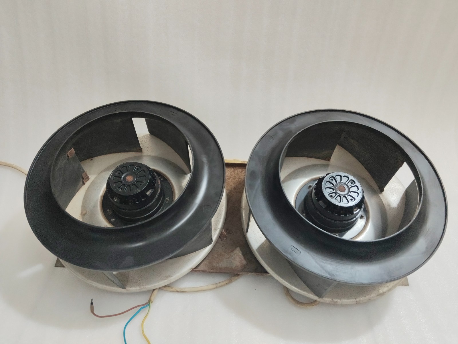 Ebm Papst R4E355-AF05-05 BLOWER FAN