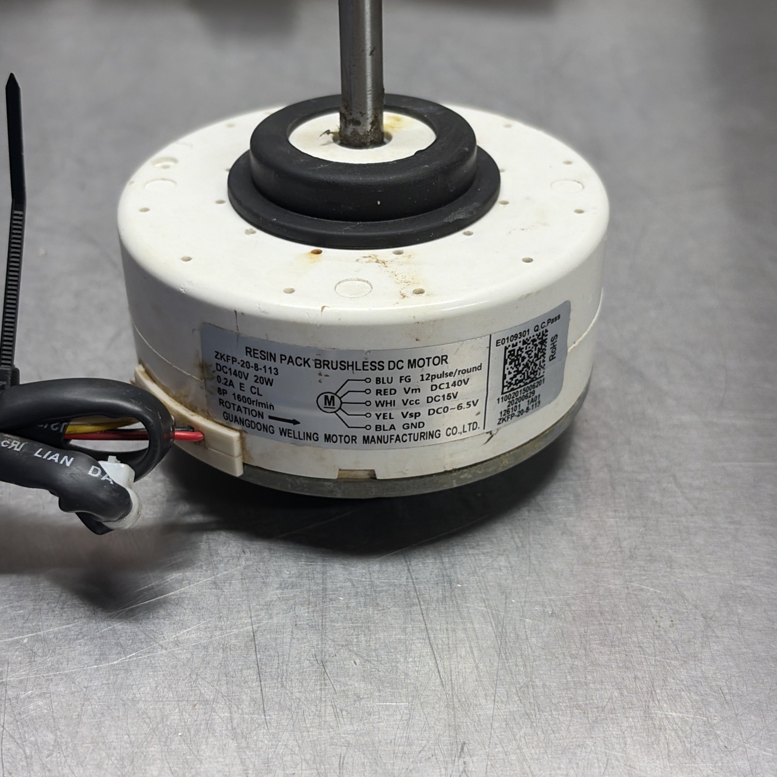 Midea MrCool ZKFP-20-8-113 BRUSHLESS DC MOTOR 140V 20W 1600RPM