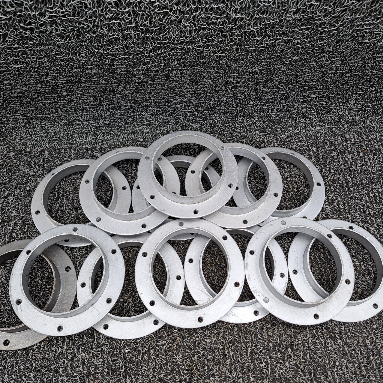 Nordfab 8010000141 Round Angle Flange Adapter, 4 In Duct Dia, Galv. Steel, Qt 13