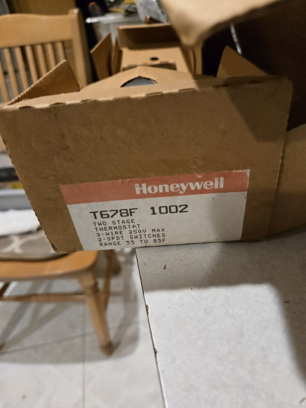 Honeywell T678F 1002 Two Stage Thermostat 55F to 85F 250V