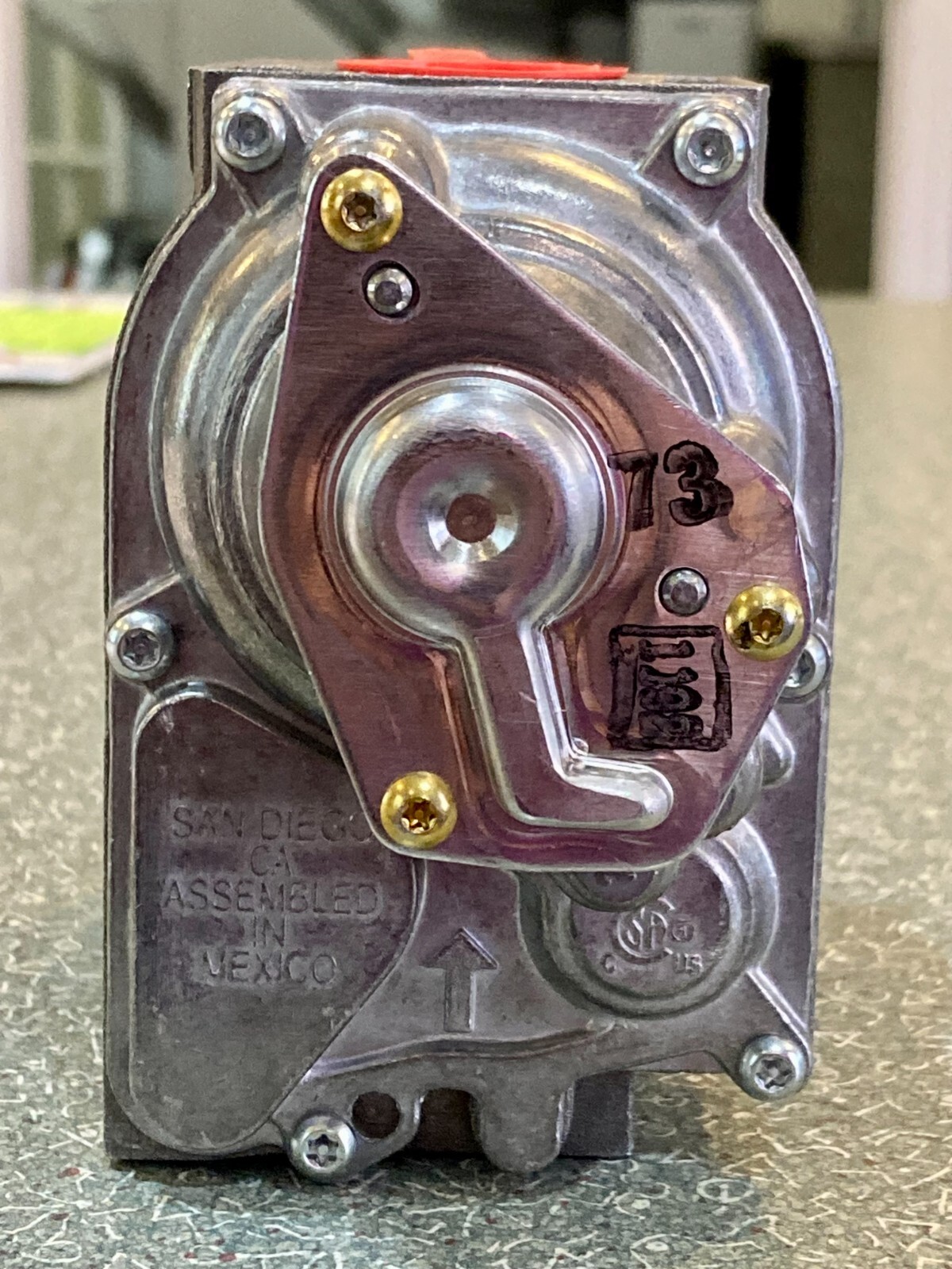 Honeywell VR8304P4348 Class 2 Transformer Furnace Control Gas Valve