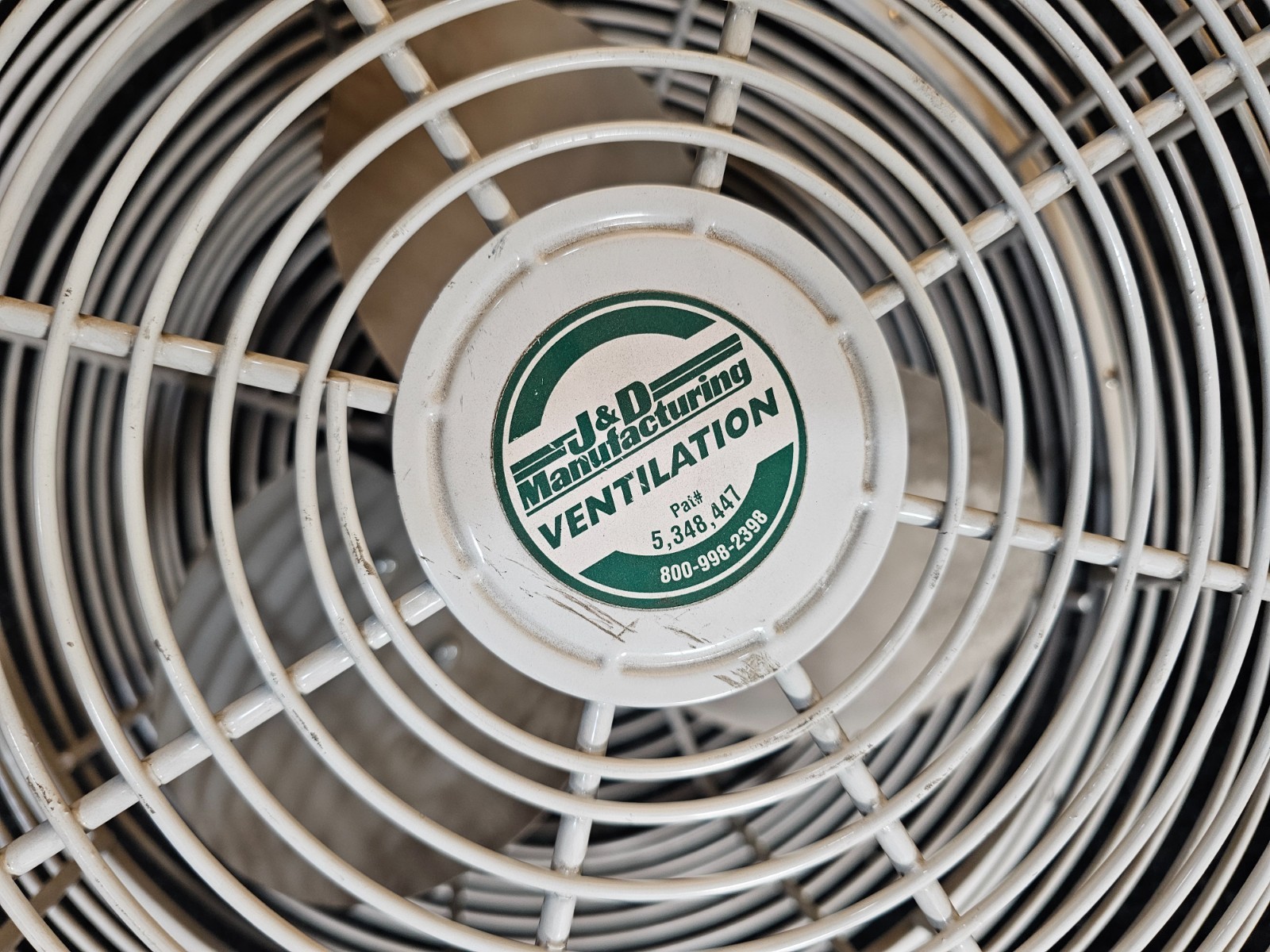 J & D VBG12 1PH S-Variable 12″ Green Breeze HAF Fan With 10′ Cord *USED/WORKING*