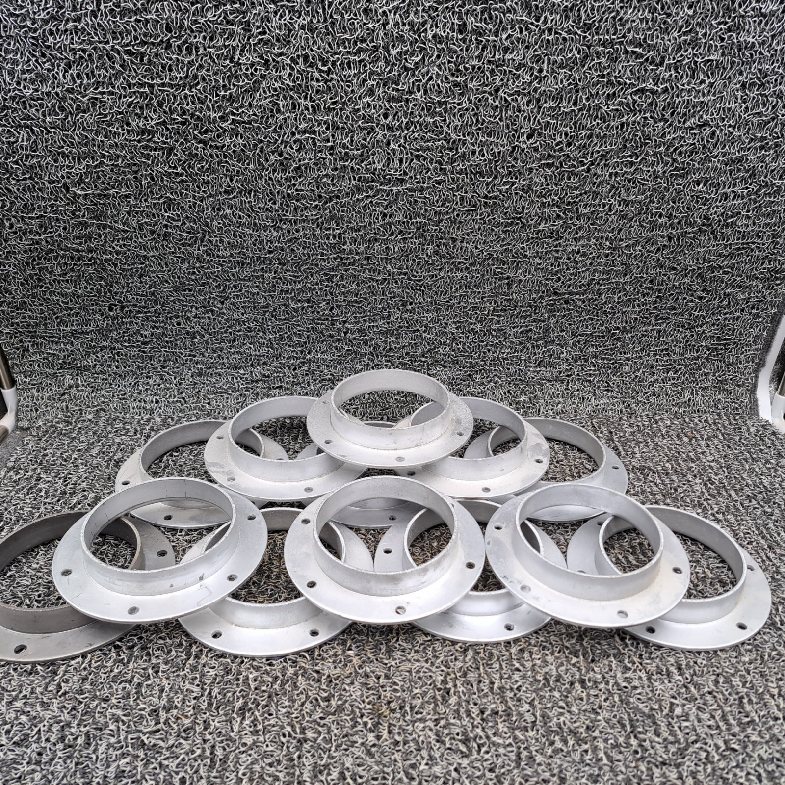 Nordfab 8010000141 Round Angle Flange Adapter, 4 In Duct Dia, Galv. Steel, Qt 13