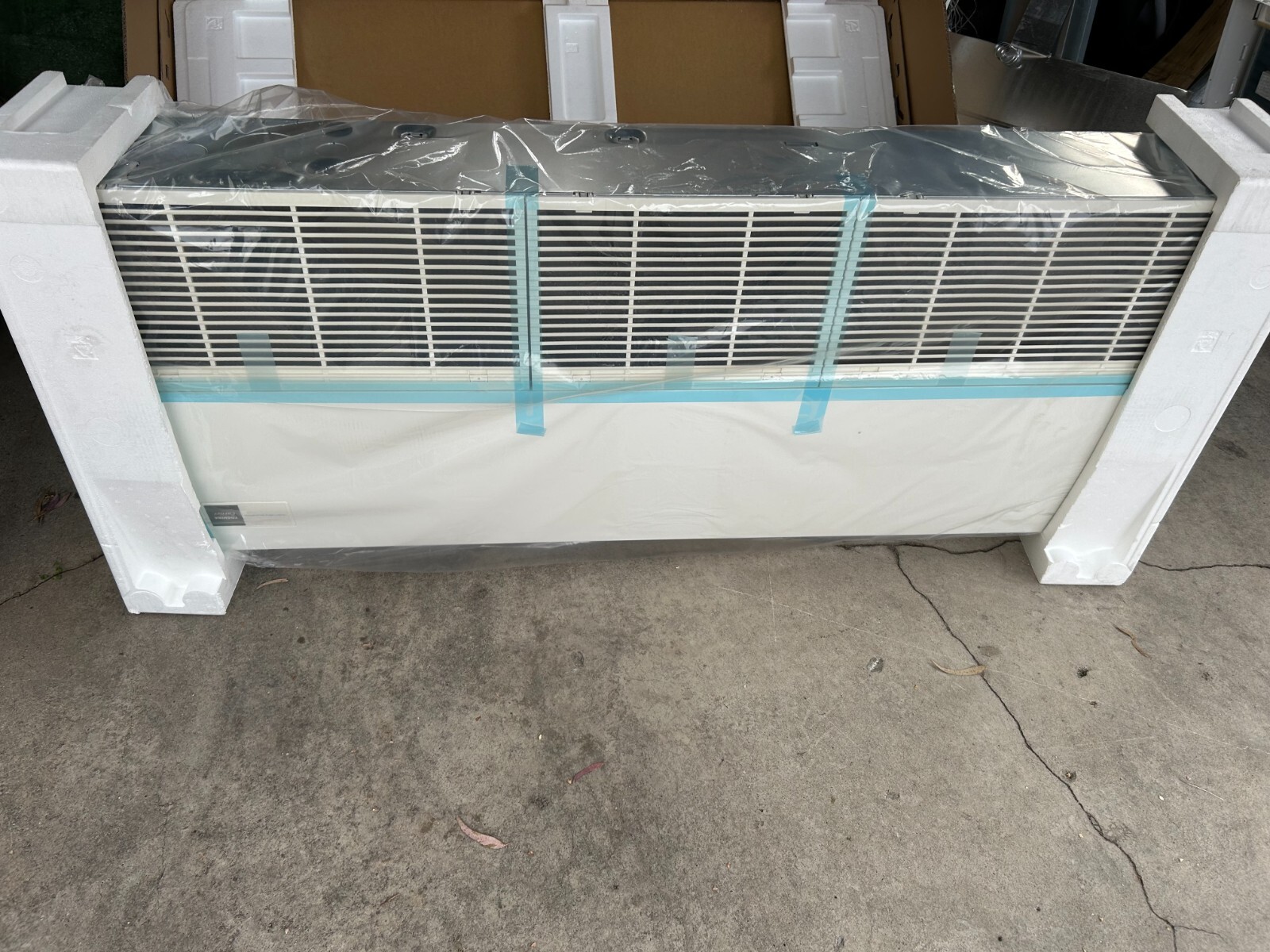 TOSHIBA-CARRIER* Model RAV-SP360CT-UL Under-Ceiling Air Conditioning Inside Unit