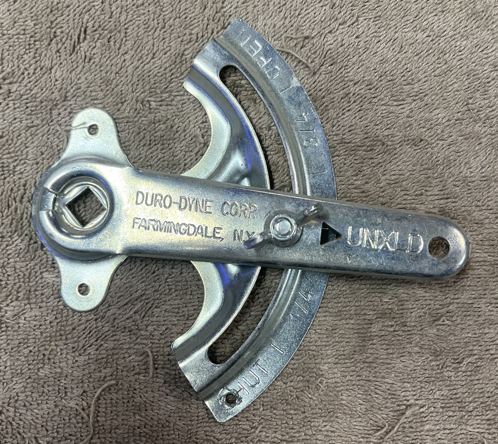 Duro-Dyne 3/8″ Quadrant Damper Regulator Handle -Square Rod – UNXLD – Lot Of 2