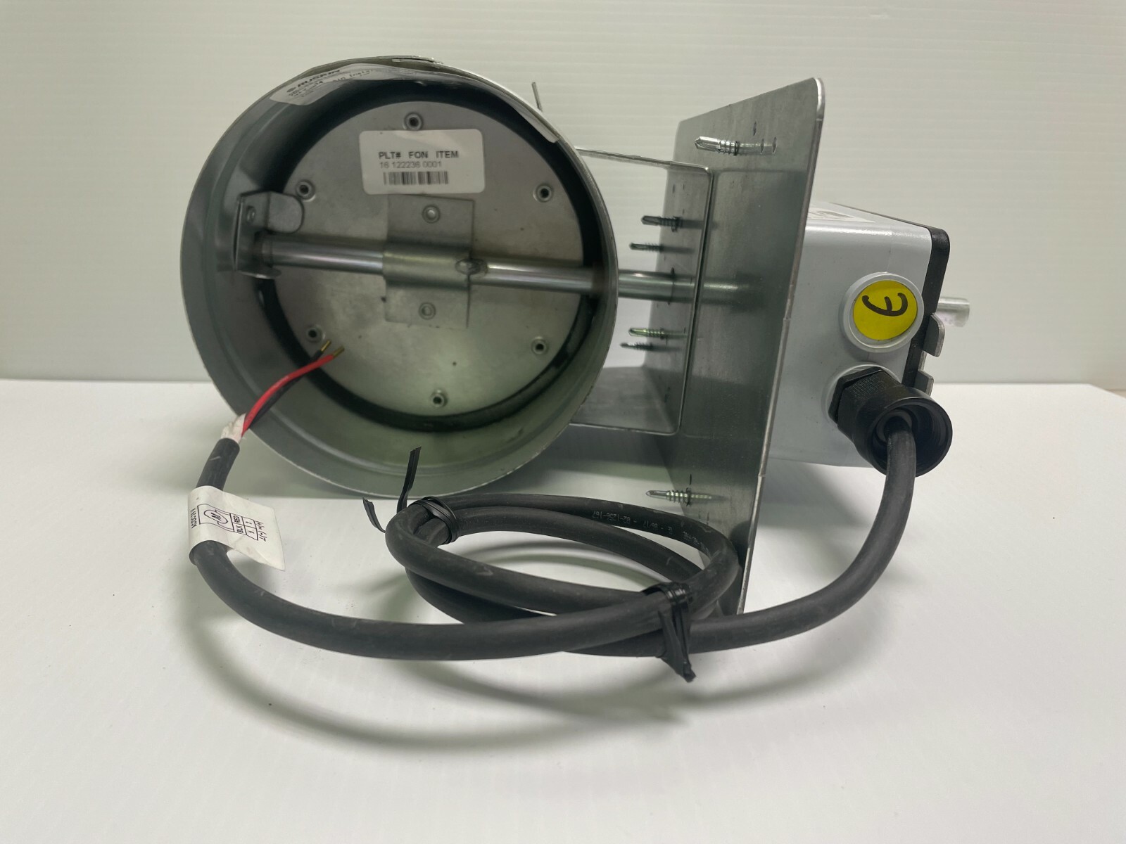 Open Box RUSKIN ACTUATOR 6″ ROUND CONTROL DAMPER UNIT RUS-S24