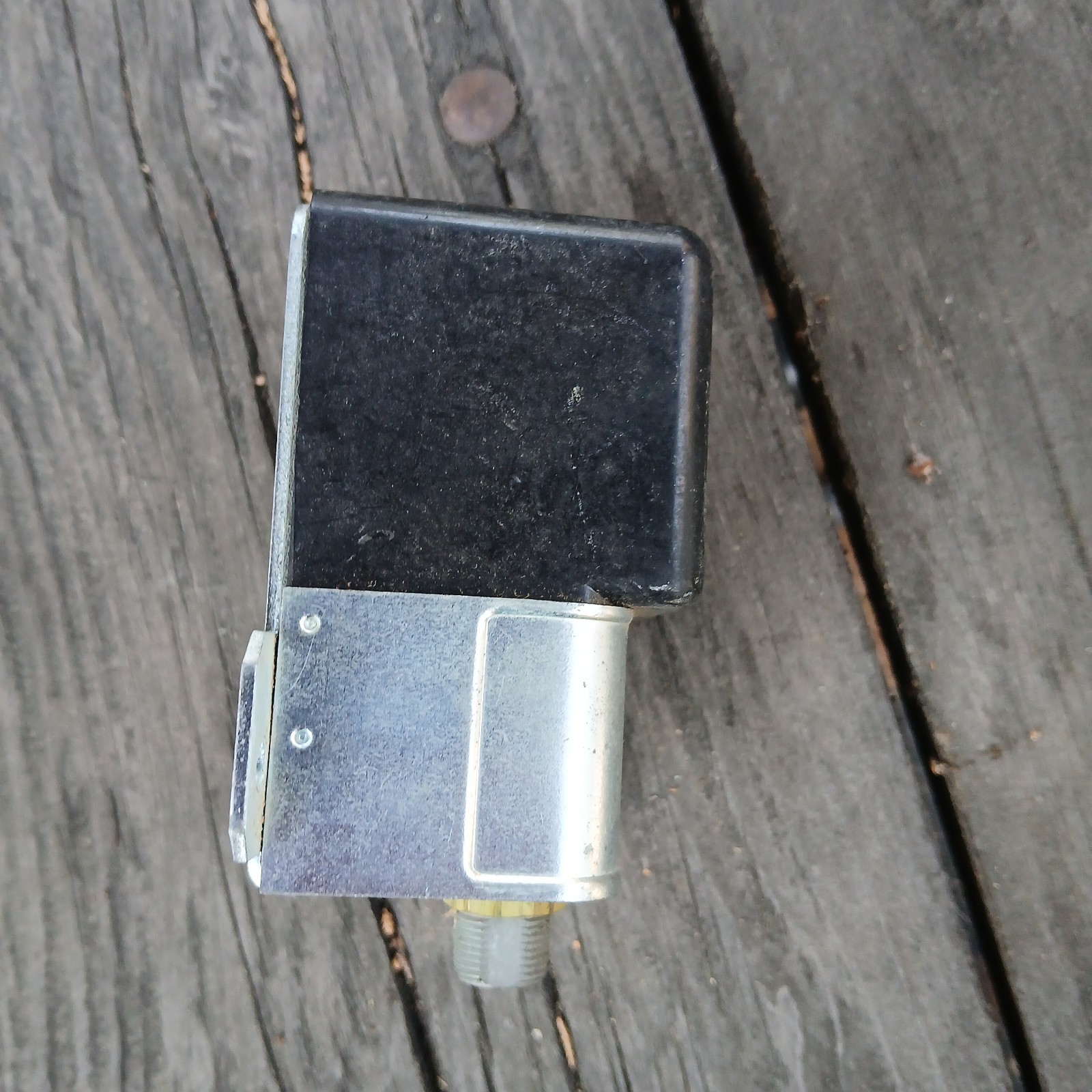 BASO Pilot Safety Switch L61LL-1C (LPW30V) #h3 (UNTESTED)
