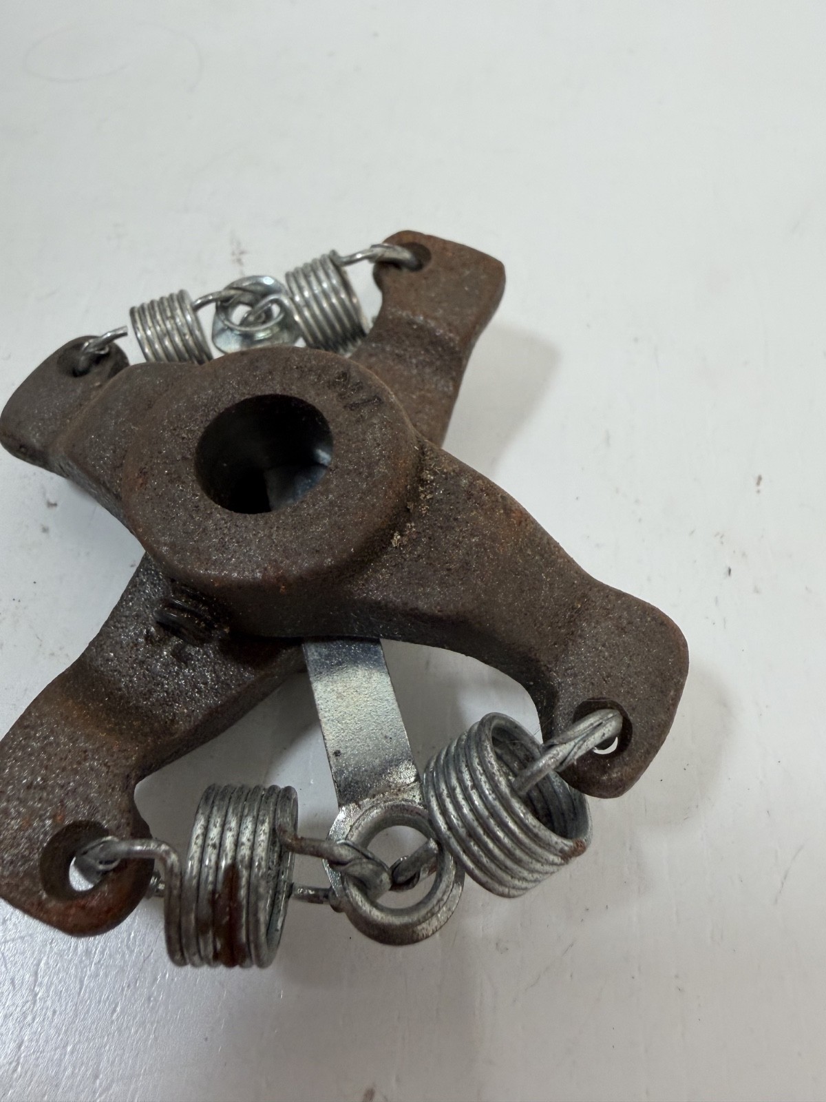 Bell & Gossett Coupler Coupling Cast Iron Assembly fits all Series 100