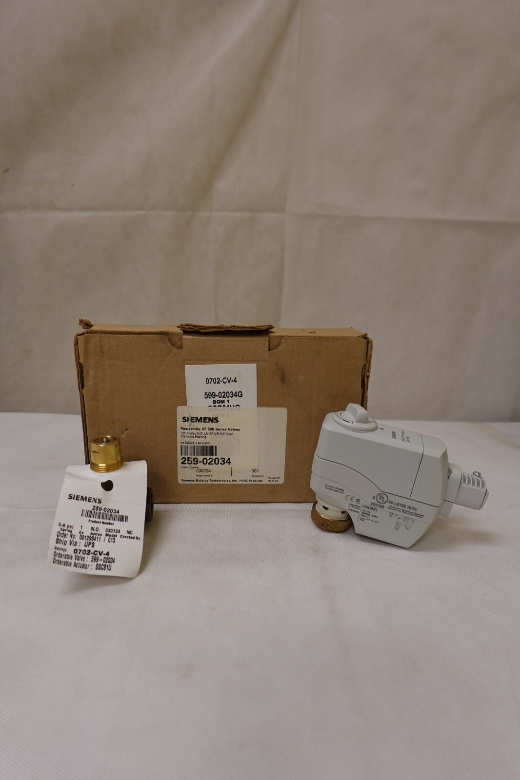 Siemens 259-02034 / 030724 VF599 Series Threaded Globe Valve – 1/2 In – 24VAC