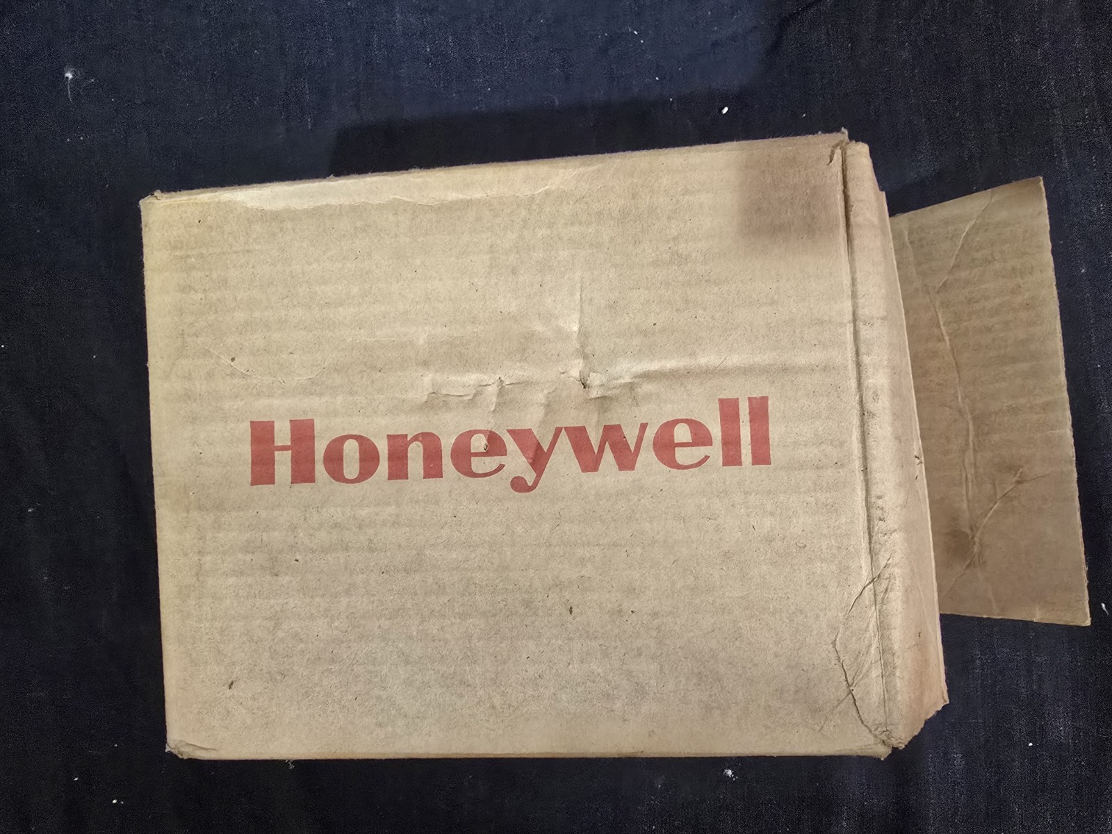 HONEYWELL V4055A 1064 Industrial Fluid Power Gas Valve Actuator (NOS)