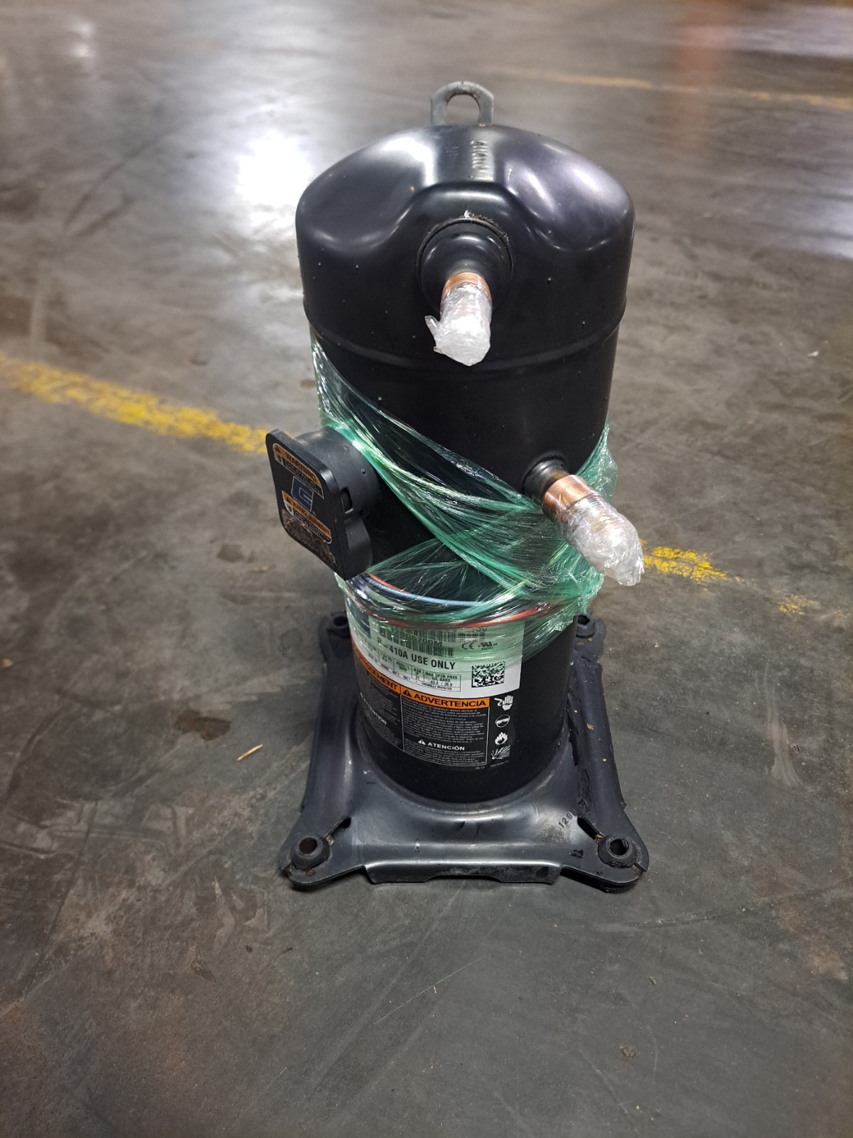Copeland 2.5 Ton Scroll Compressor ZP31K5E-PFV-130 R410A 220V 1 PH used (L: T10)