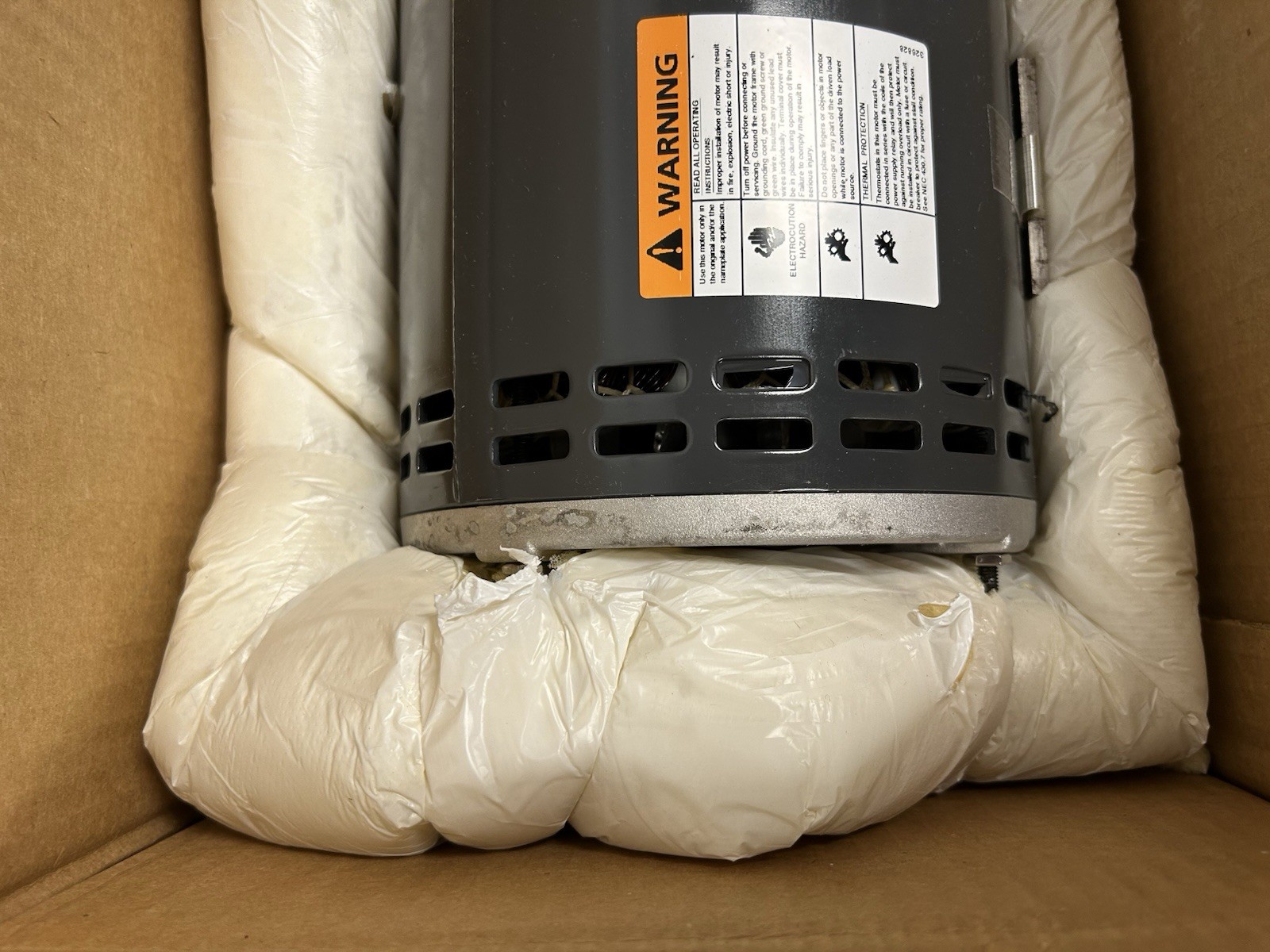 Dayton 24PR70 Condenser Fan Motor 1 HP 3-Phase 208-230/460V 825 RPM