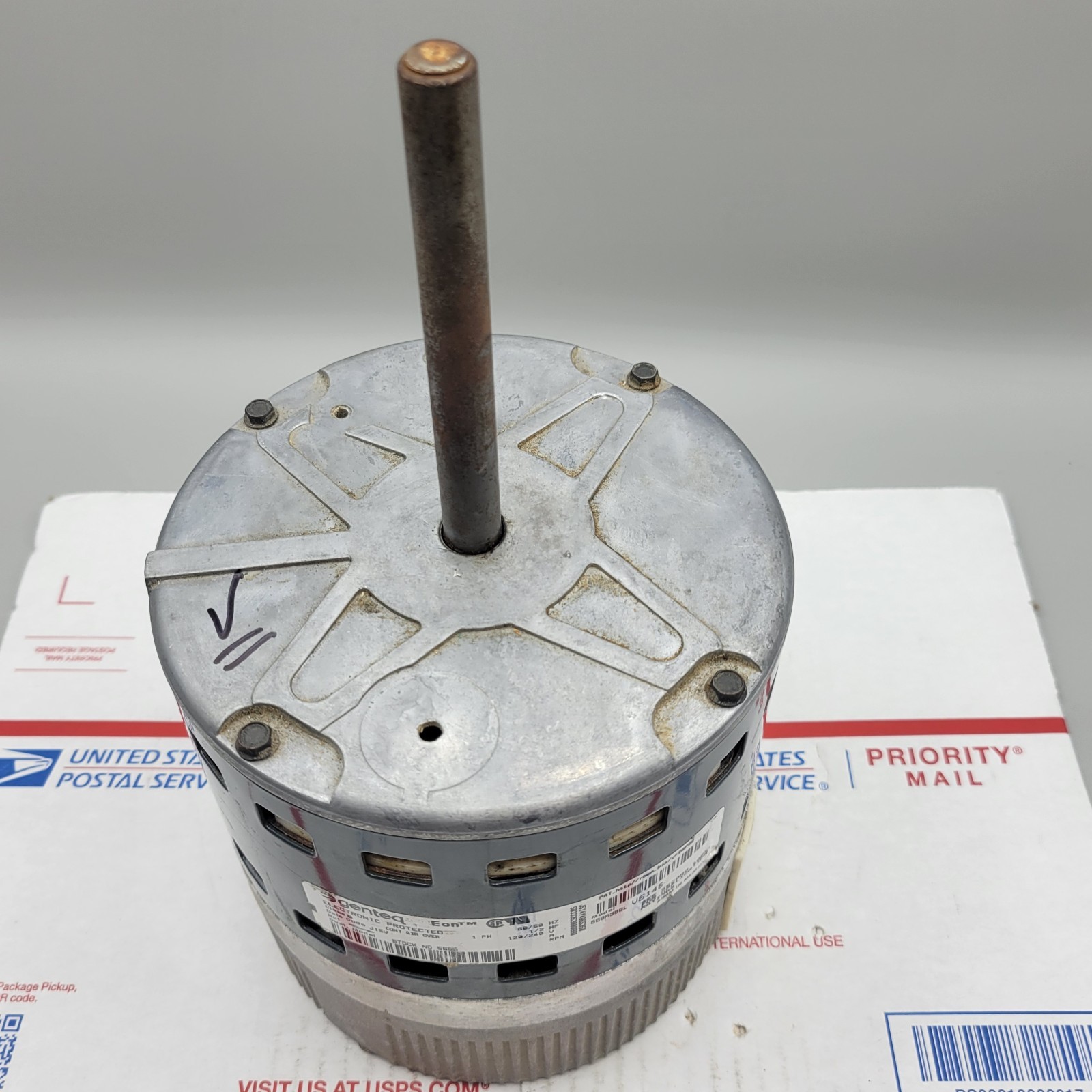Trane / American Standard Blower Motor 1/2 HP Genteq 5SBA39GLV5145 Used