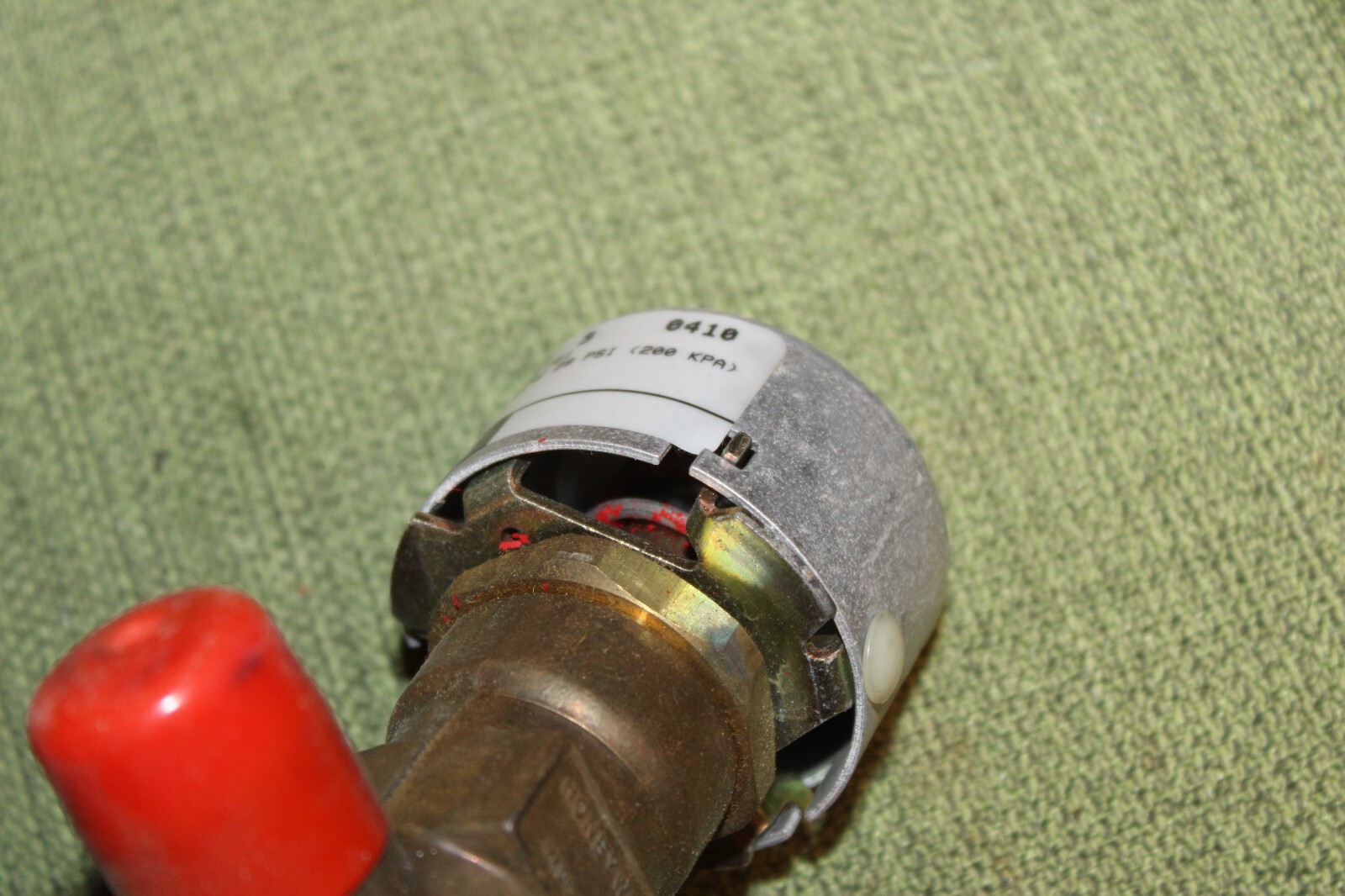 NEW HONEYWELL VP526A1035 Pneumatic 3 Way Unitary Mixing Valve 1/2″ 2.5Cv