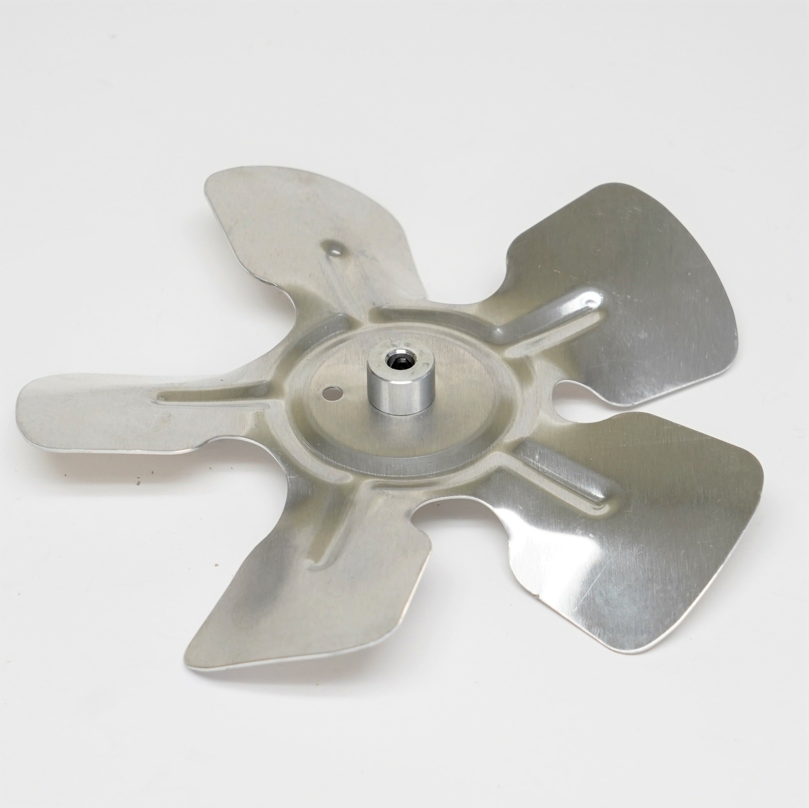 A60714 Metal Fan Blade 7″ Diameter 5 Blades 1/4″ Bore Hub CCW 27 Degree Prop