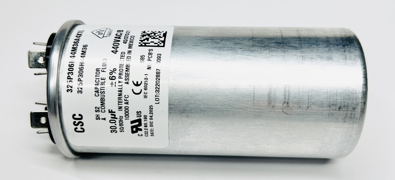 CSC 325P306H44M36A4XTL 30.0 uF 440V 32155391 0520 Run Capacitor 50/60HZ Round