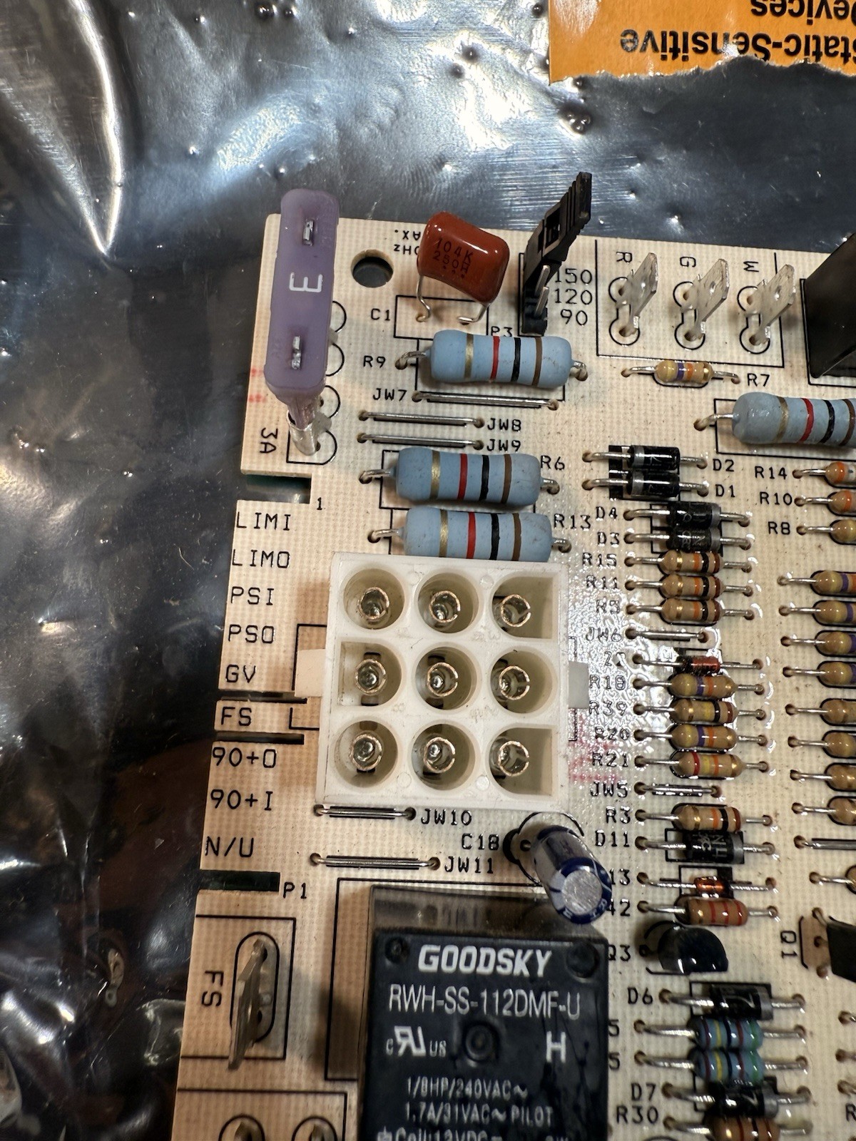 New Goodman Furnace A/C HIS Control Board 9-Pin Connector B1809913S 193031153910