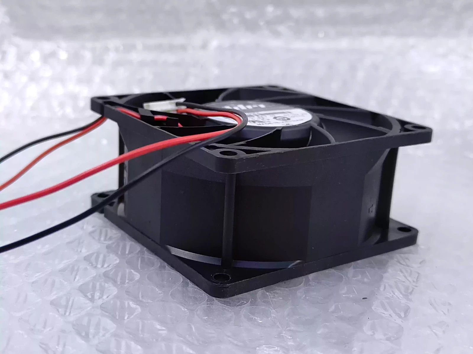 1PCS NIDEC V35132-55RA 8038 DC24V 0.45A 8CM 2-Pin Inverter Fan