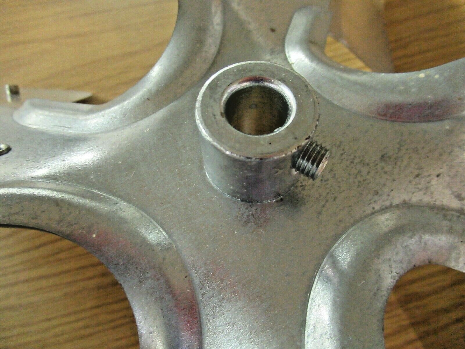 FAN BLADE OEM Air Drive J34R06999-104 T000358 4 blades 16″ diameter .50″ hub