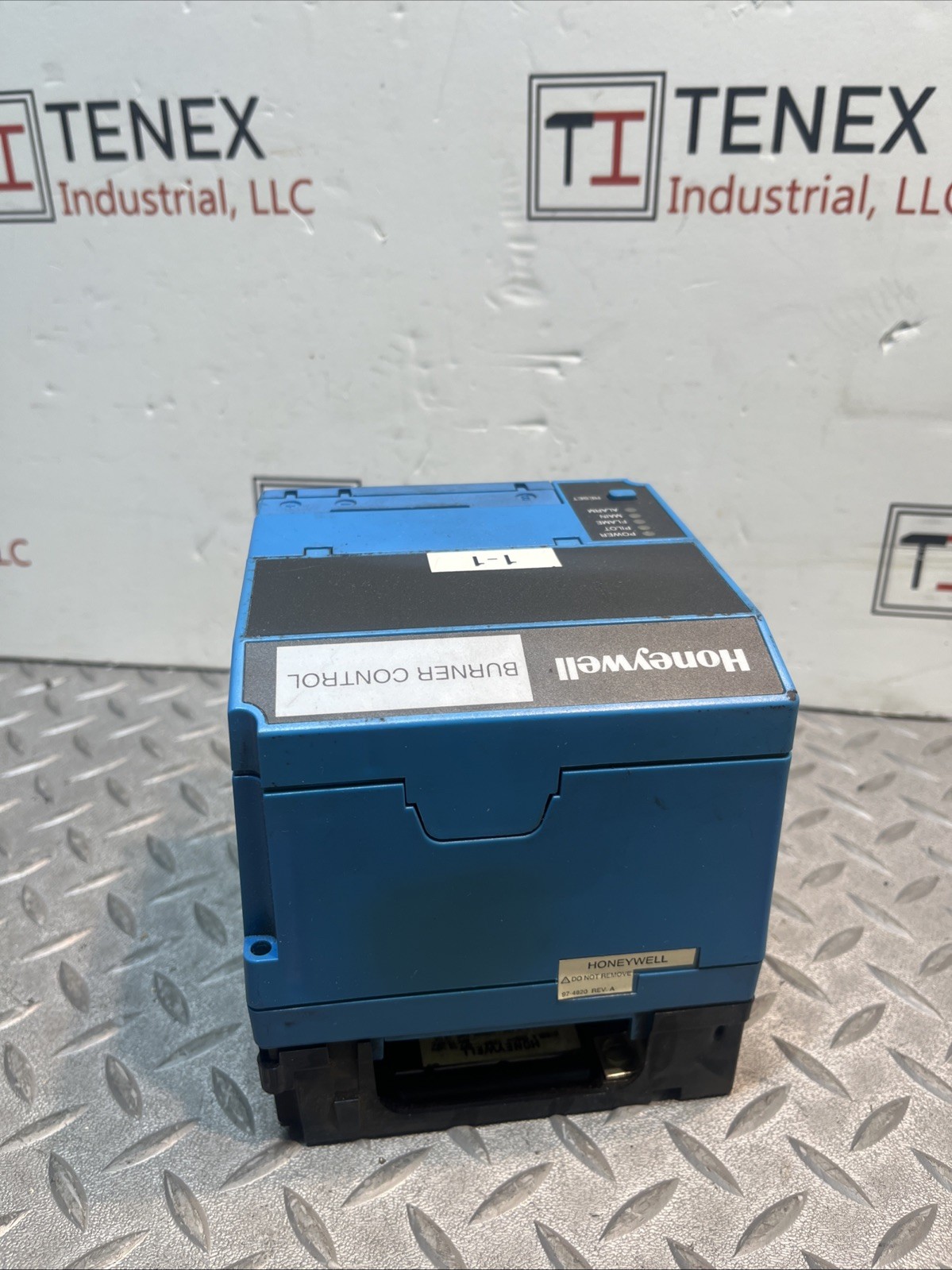 Honeywell Burner Control Ultraviolet Flame Amplifier RM7895 A 1014 C-10