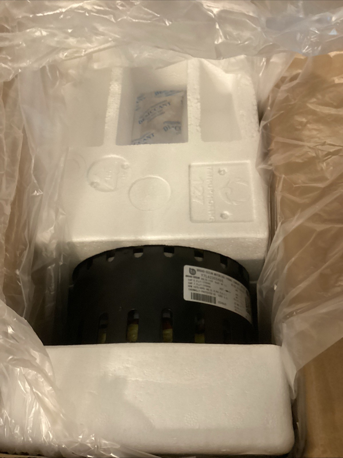 HC 41SE 121….Carrier Fan Motor…NEW
