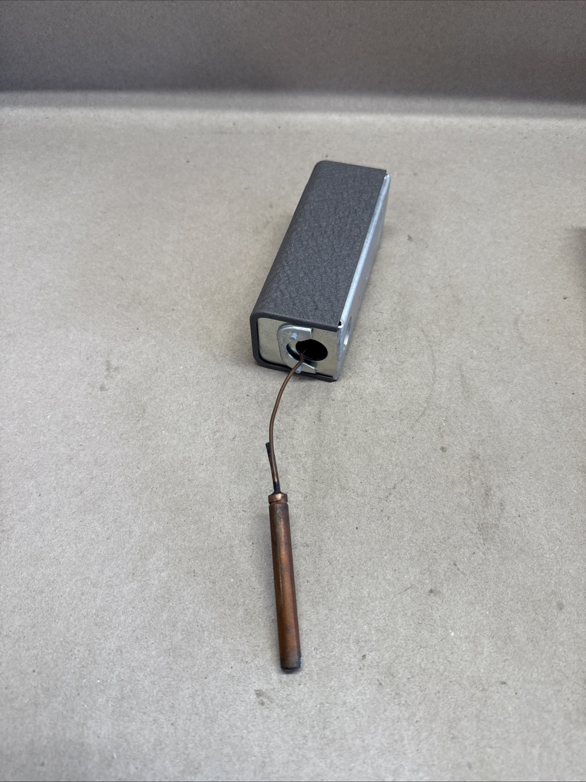 Honeywell L4007A1008 Well Immersion Control 100 to 240 Degrees
