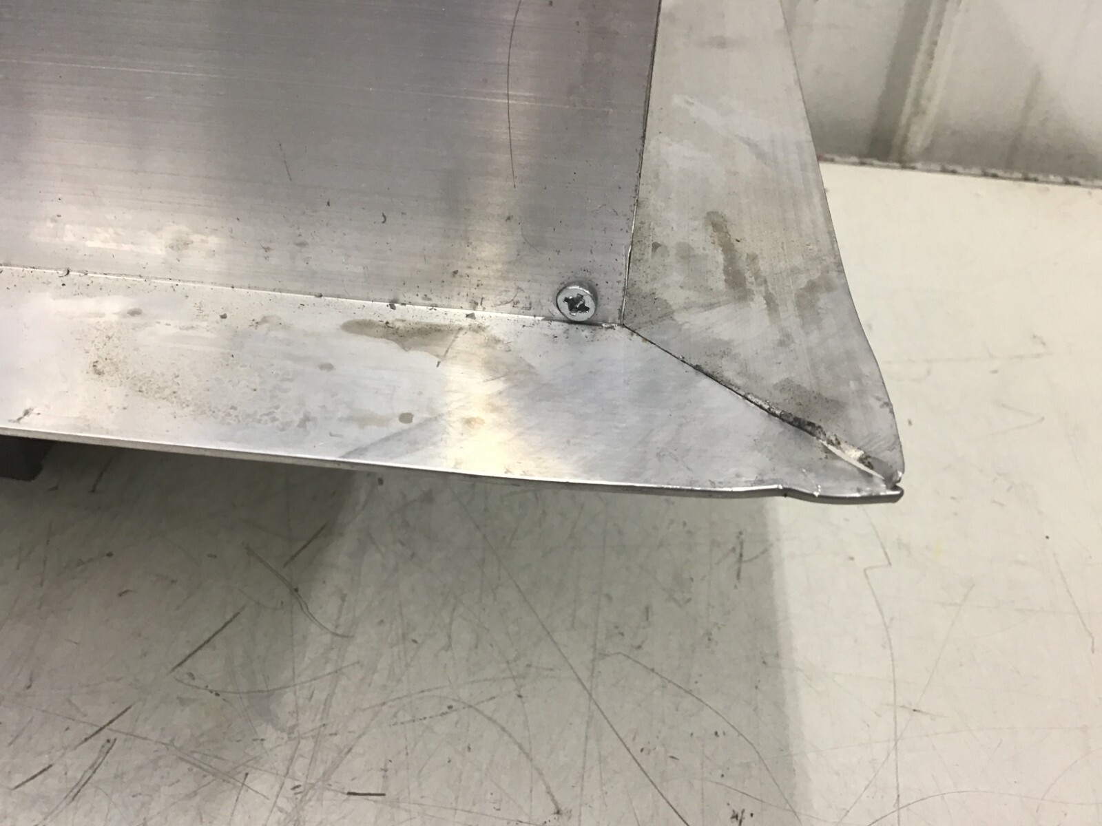 CANARM – AX16-1VHE Shutter Mount Exhaust Fan: 16 in Blade