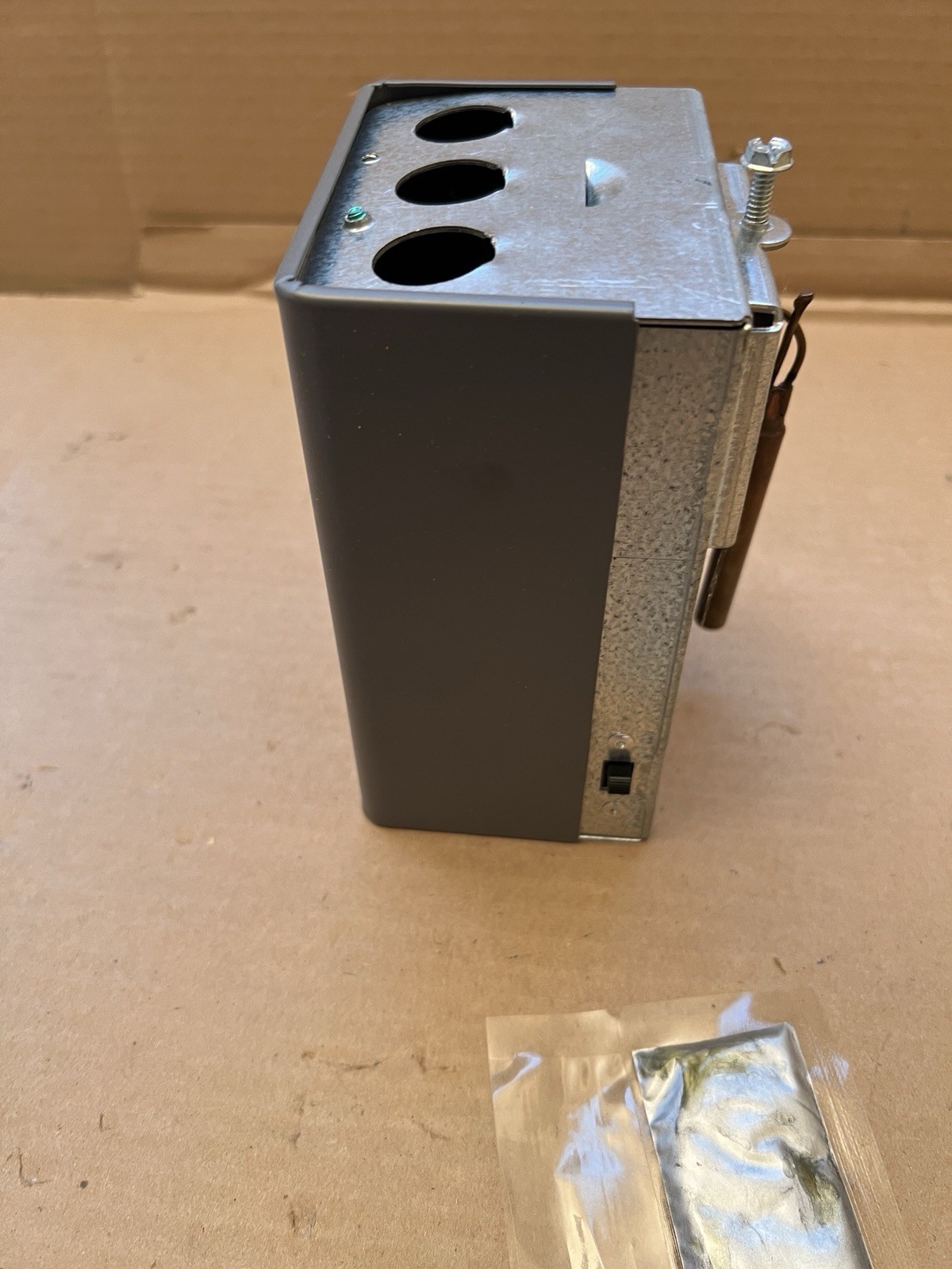 Resideo L8148J1009 Aquastat Relay