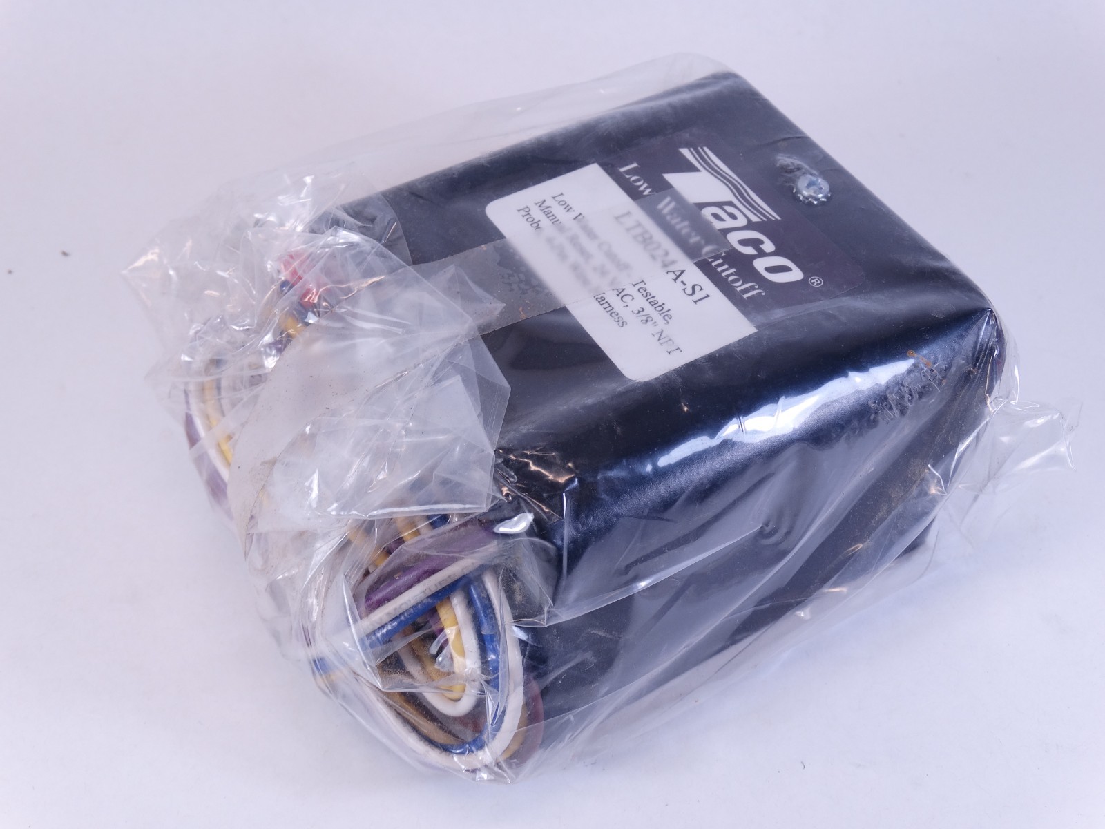 Lochinvar WTR20009 Low Water Cut-Off With Manual Reset, 24 Vac, 3/8¨ NPT Probe