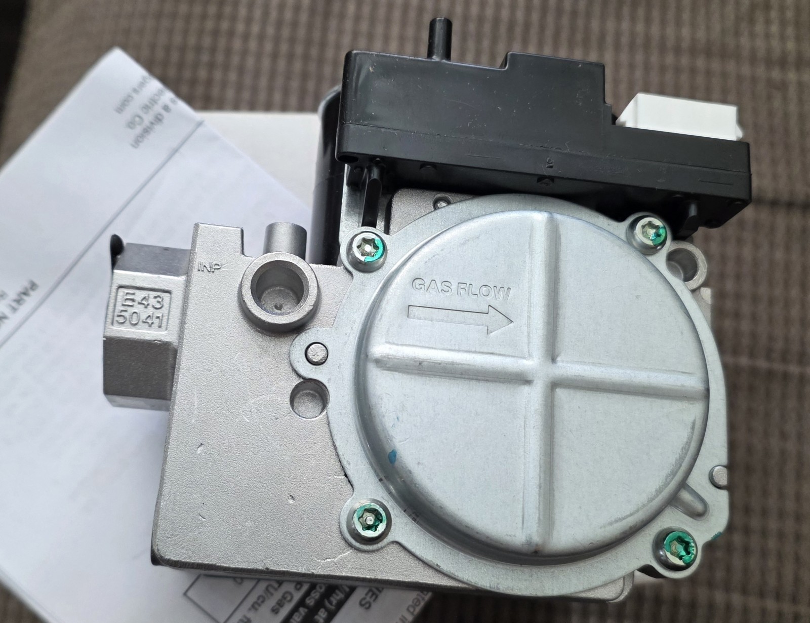 White-Rodgers 36J54-201 VAL09030 Gas Valve 24V Furnace OEM New