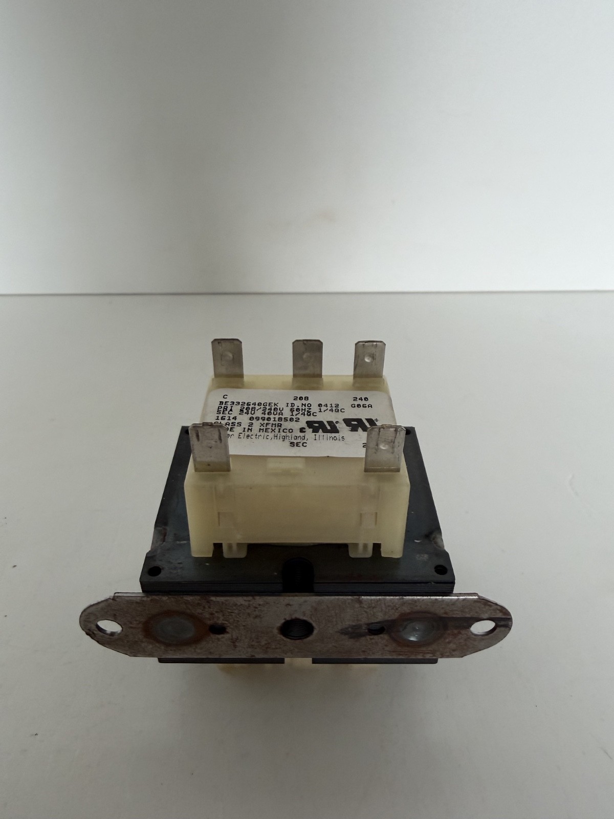 Carrier OEM Transformer / HT01CN241 NEW