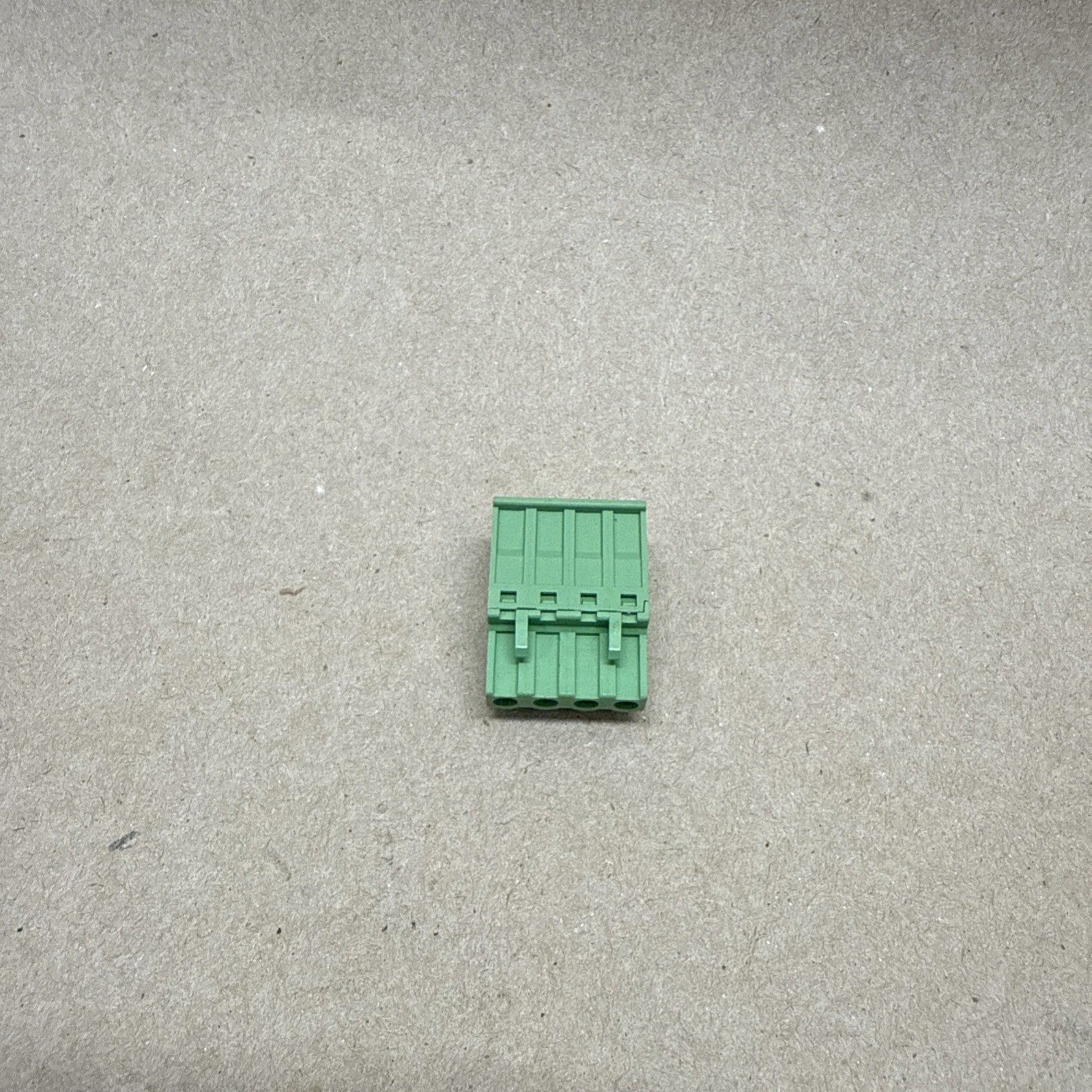 Bryant/Carrier SYSTXGRPLG1 ABCD Green Connector Plug