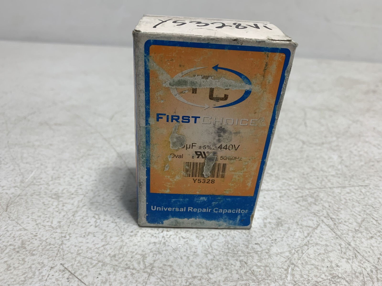 Lennox Y5328 Motor Run Capacitor 440V 50/60 Hz 15 MFD