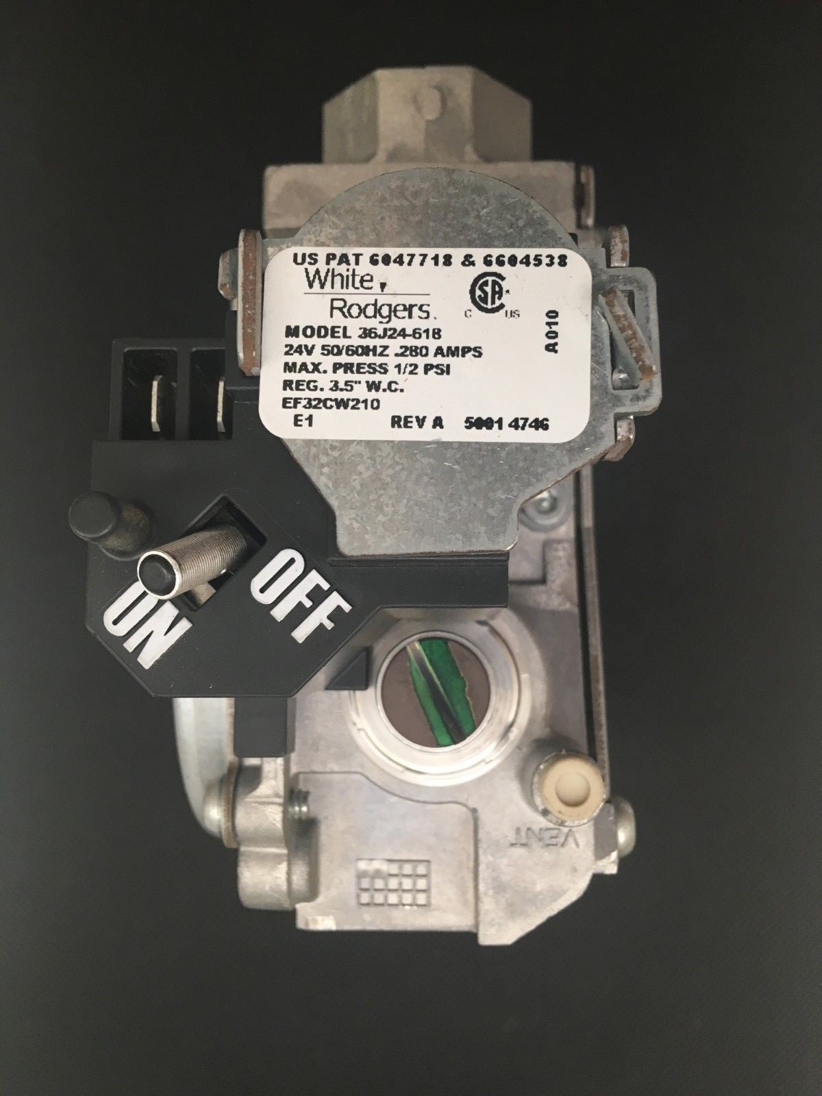 Carrier EF32CW210 WR GEMINI 36J24 618 FURANCE GAS VALVE used FREE shipping #G133